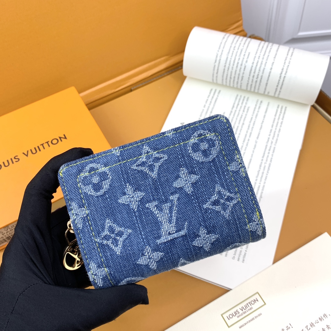 ルイ・ヴィトン モノグラムキャンバス 上品な長財布 レディースに人気の定番モデル