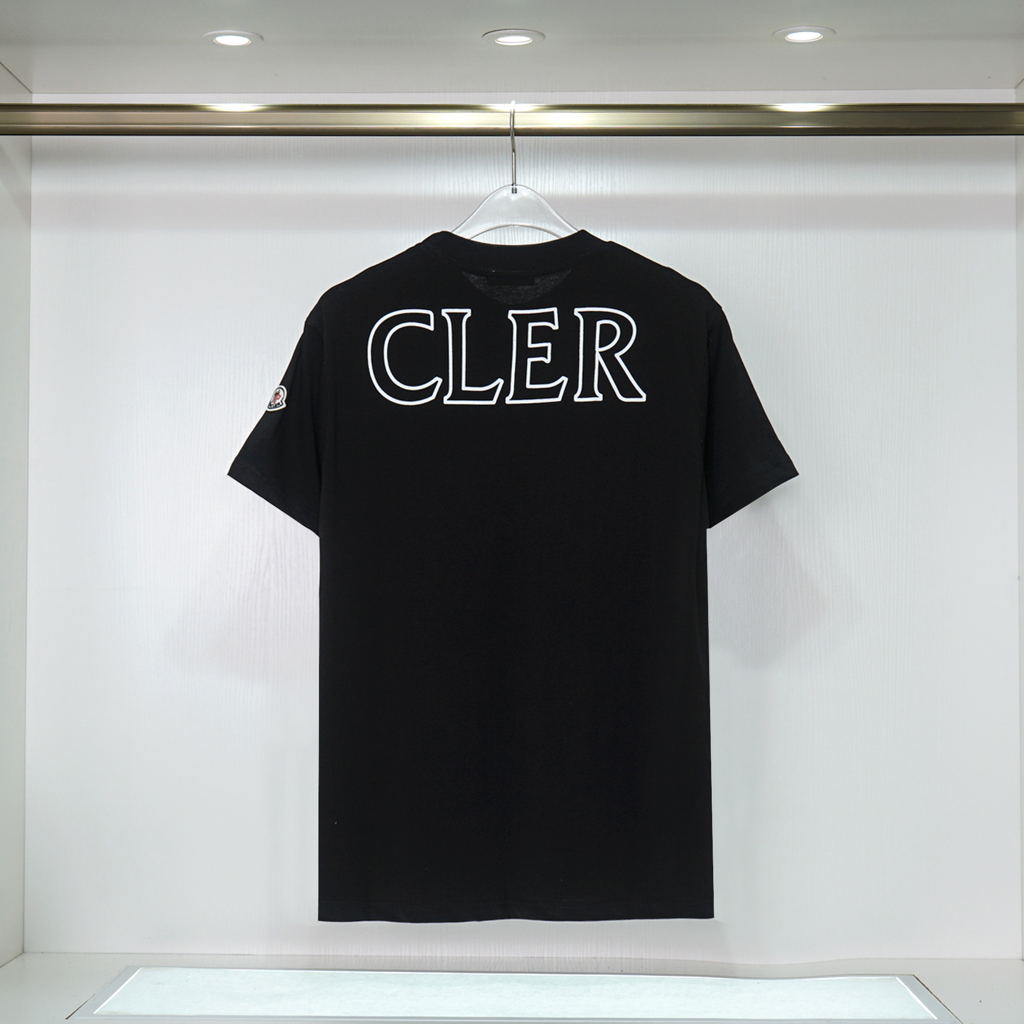 モンクレール　MONCLER　半袖シャツ　ブラック/ホワイト/レッド　メンズシャツ　レディースシャツ　クルーネックシャツ　男女兼用　3色選択可 - 画像 2
