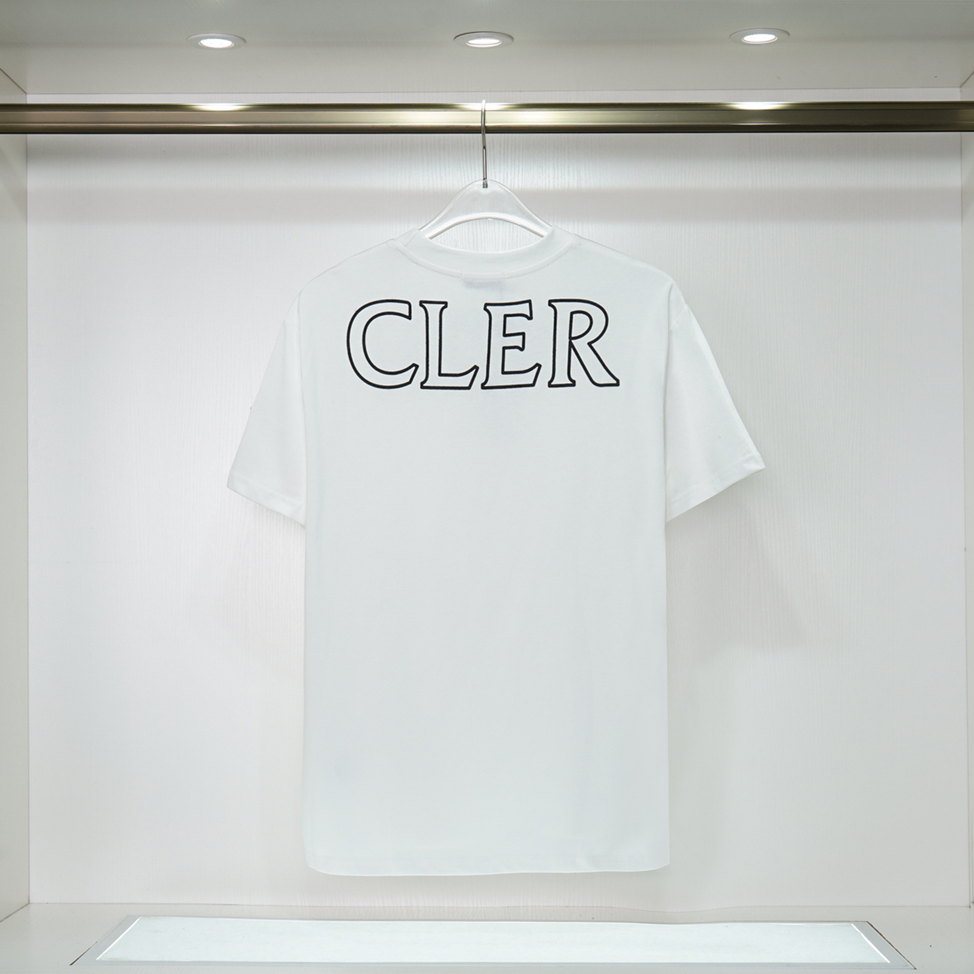 モンクレール　MONCLER　半袖シャツ　ブラック/ホワイト/レッド　メンズシャツ　レディースシャツ　クルーネックシャツ　男女兼用　3色選択可 - 画像 4