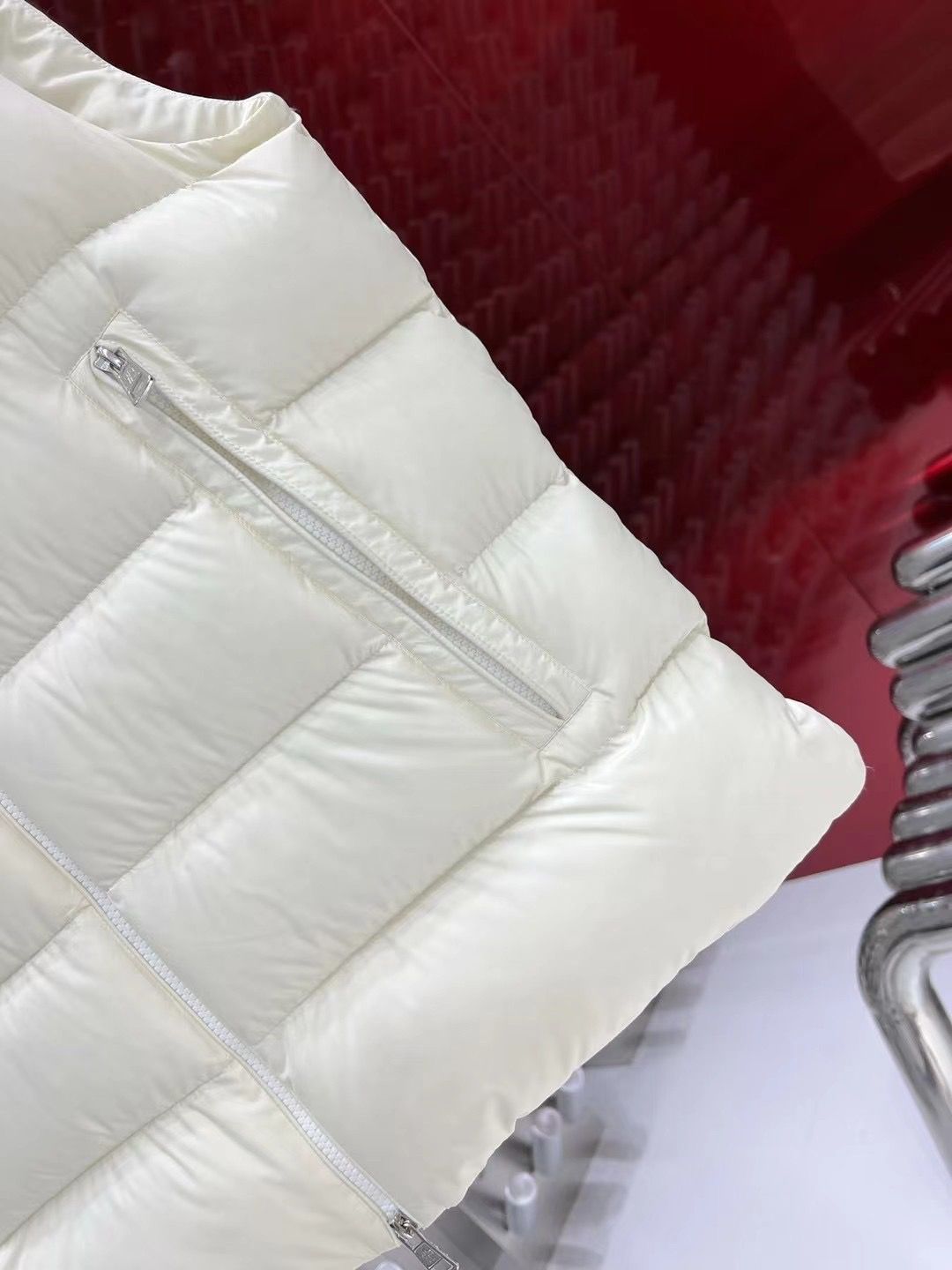 秋冬限定　モンクレール　MONCLER　3色　Cardamine 　ダウンベスト　ベスト　MEN'S　フード付き - 画像 10