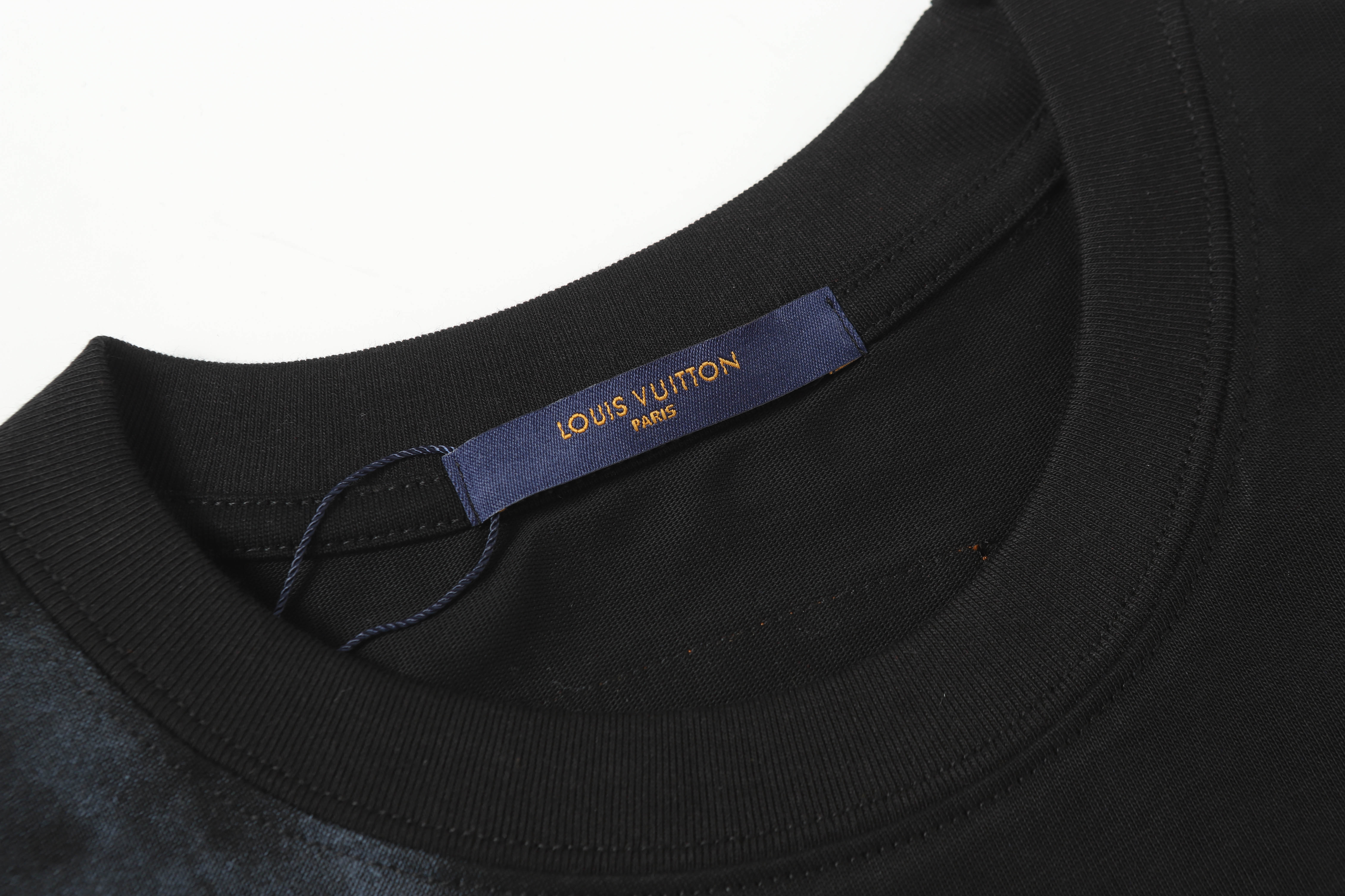 Louis Vuitton　ルイヴィトン　メンズシャツ　クルーネック 半袖シャツ　綿100％　Ｔシャツ　T-Shirt　シャツ　2色 - 画像 9