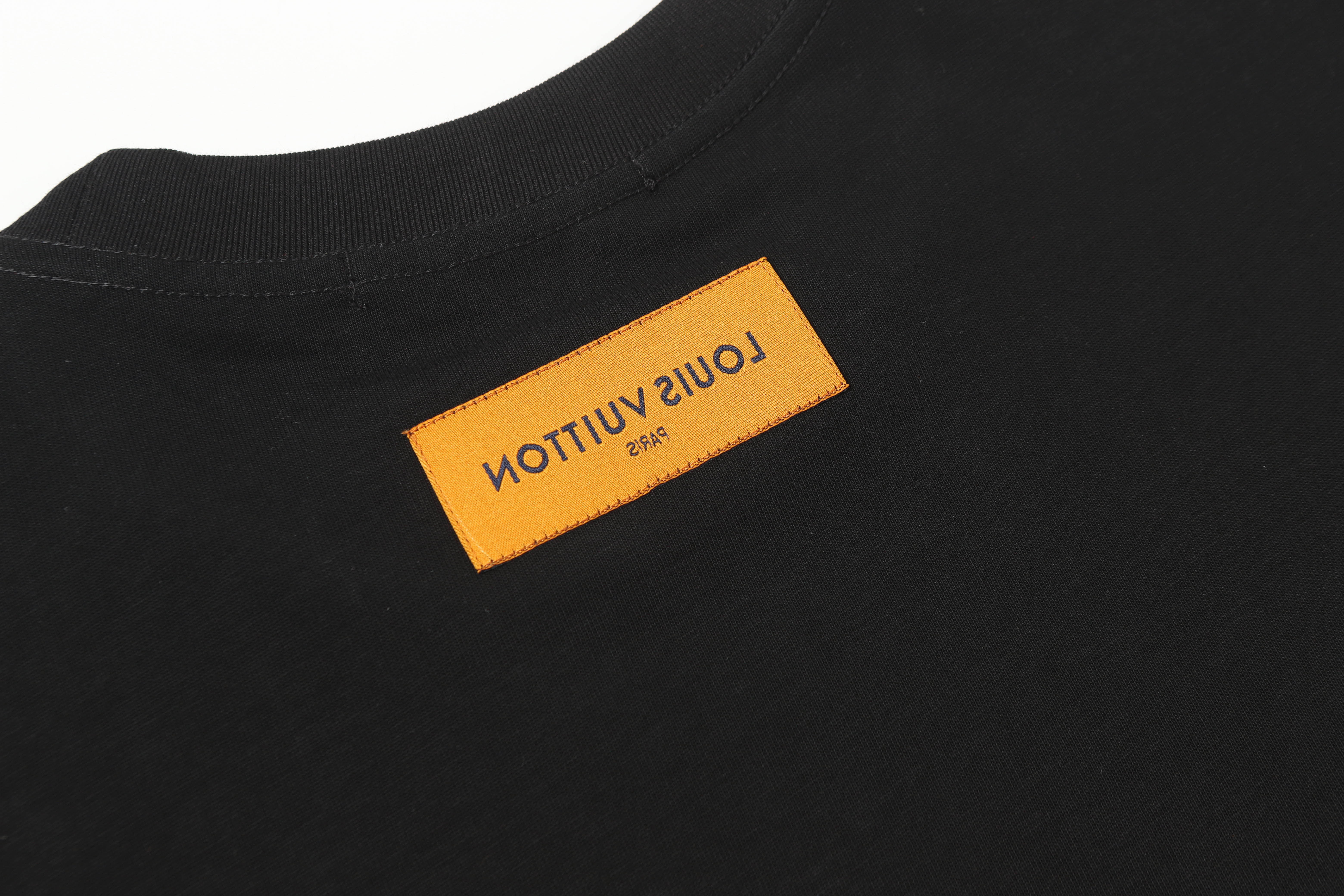 Louis Vuitton　ルイヴィトン　メンズシャツ　クルーネック 半袖シャツ　綿100％　Ｔシャツ　T-Shirt　シャツ　2色 - 画像 10