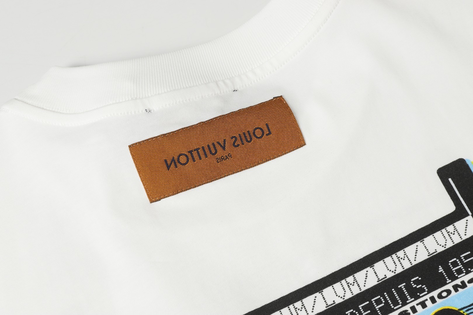 ルイヴィトン　Louis Vuitton　半袖シャツ　Ｔシャツ　ホワイト　T-Shirt　クルーネック　プリントシャツ - 画像 8