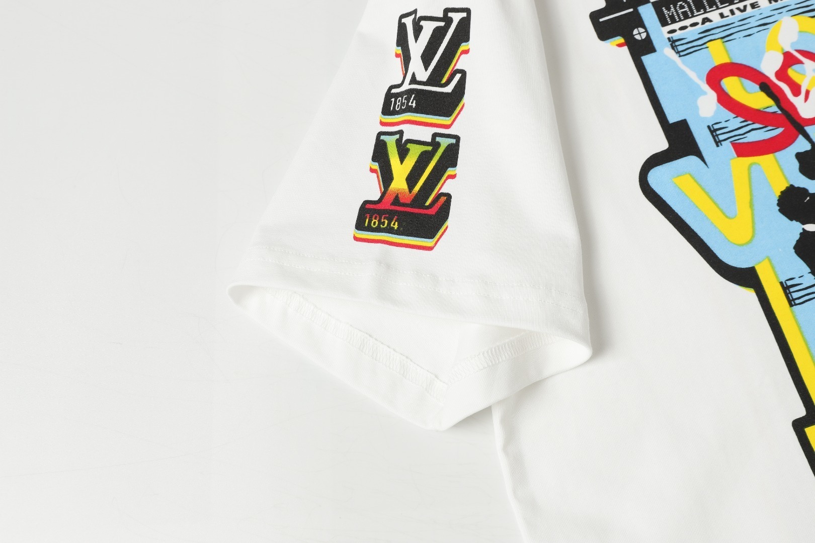 LouisVuitton Tシャツ 半袖 新品 タグ付き Mサイズ ルイヴィトン yukishop｜激安ブランドコピー バッグ/時計/服/靴/ジュエリー