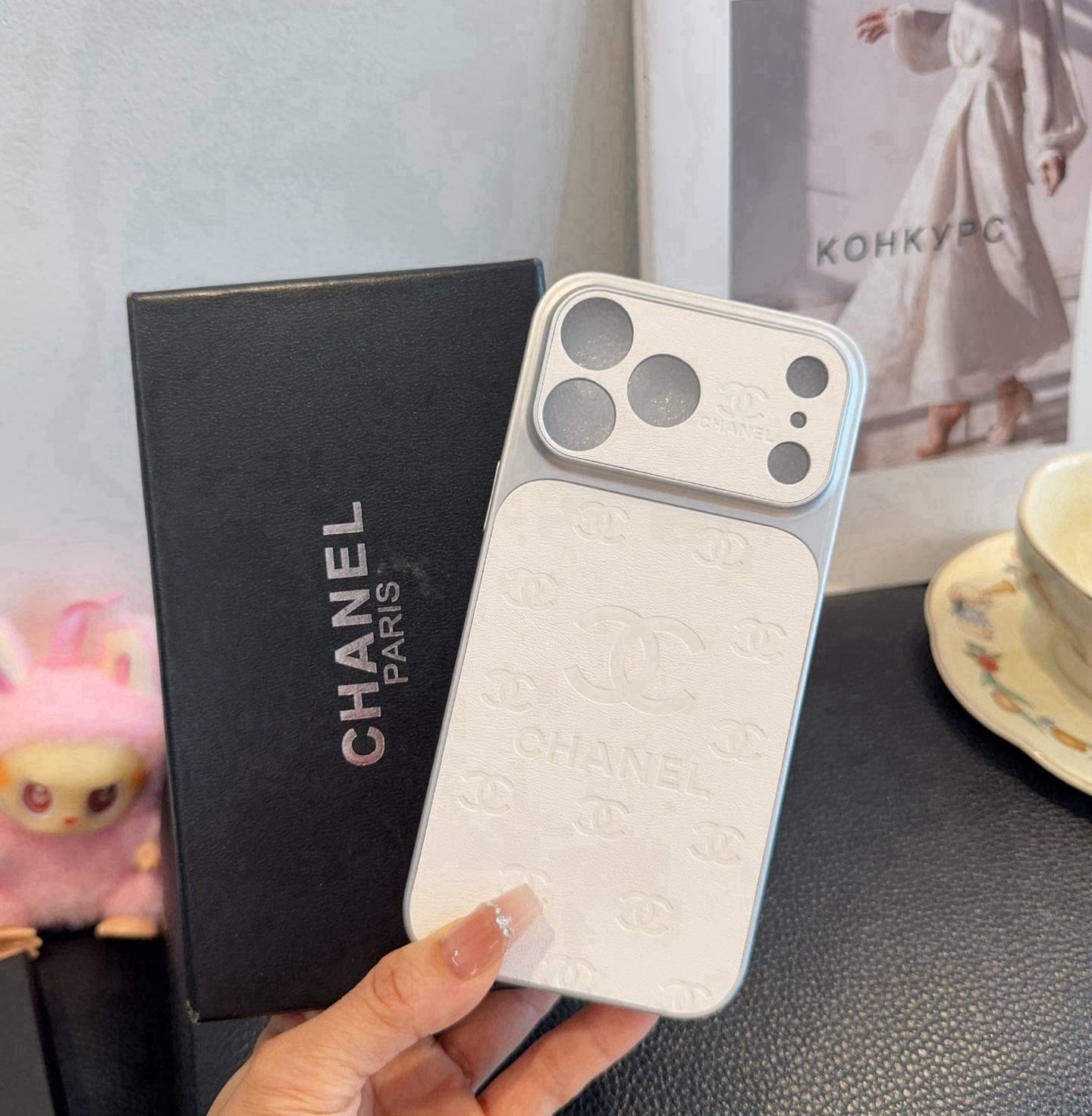 CHANEL シャネル フルカバータイプ シャネルロゴ ミニサイズ プレミアム素材 ホワイト - 画像 4