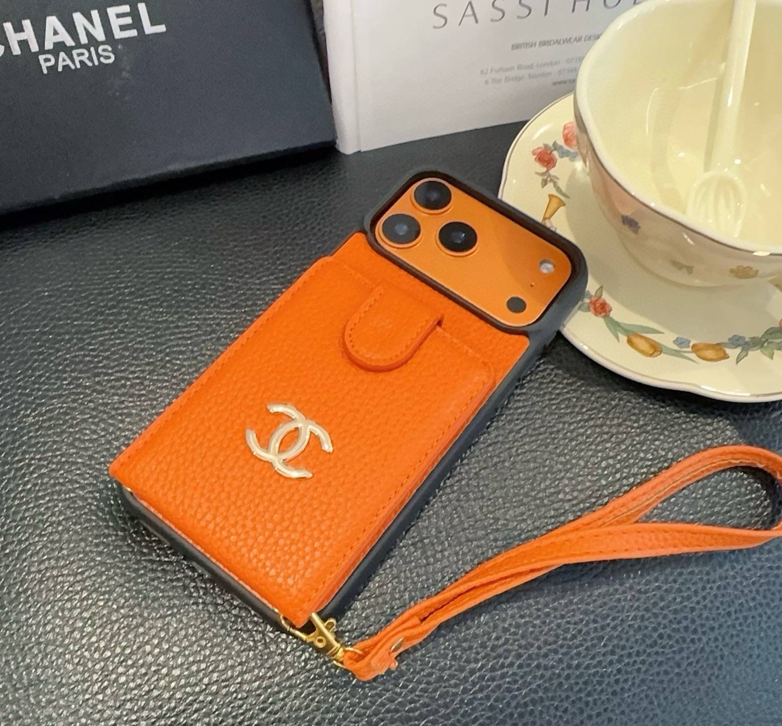 CHANEL シャネル カードケース 手帳型 スマホケース ココマーク ロゴ ファッション ホワイト ブラック - 画像 4