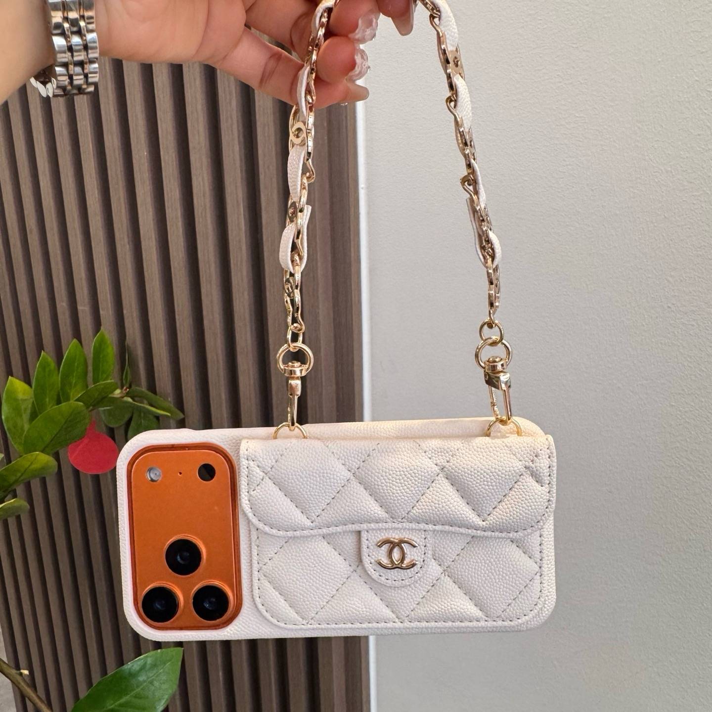 CHANEL シャネル フォンケース ファンタジー チェーン ファッション インスタ映え ホワイト
