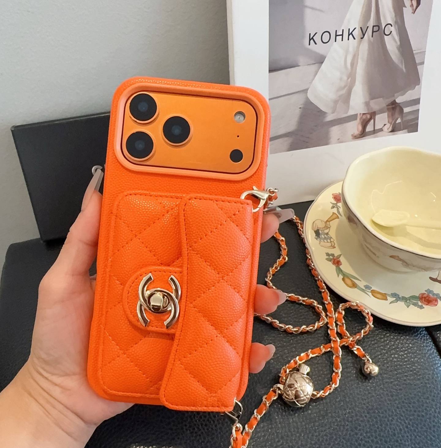 CHANEL シャネル フォンケース チェーン付き ファンシーファッション オレンジ - 画像 8