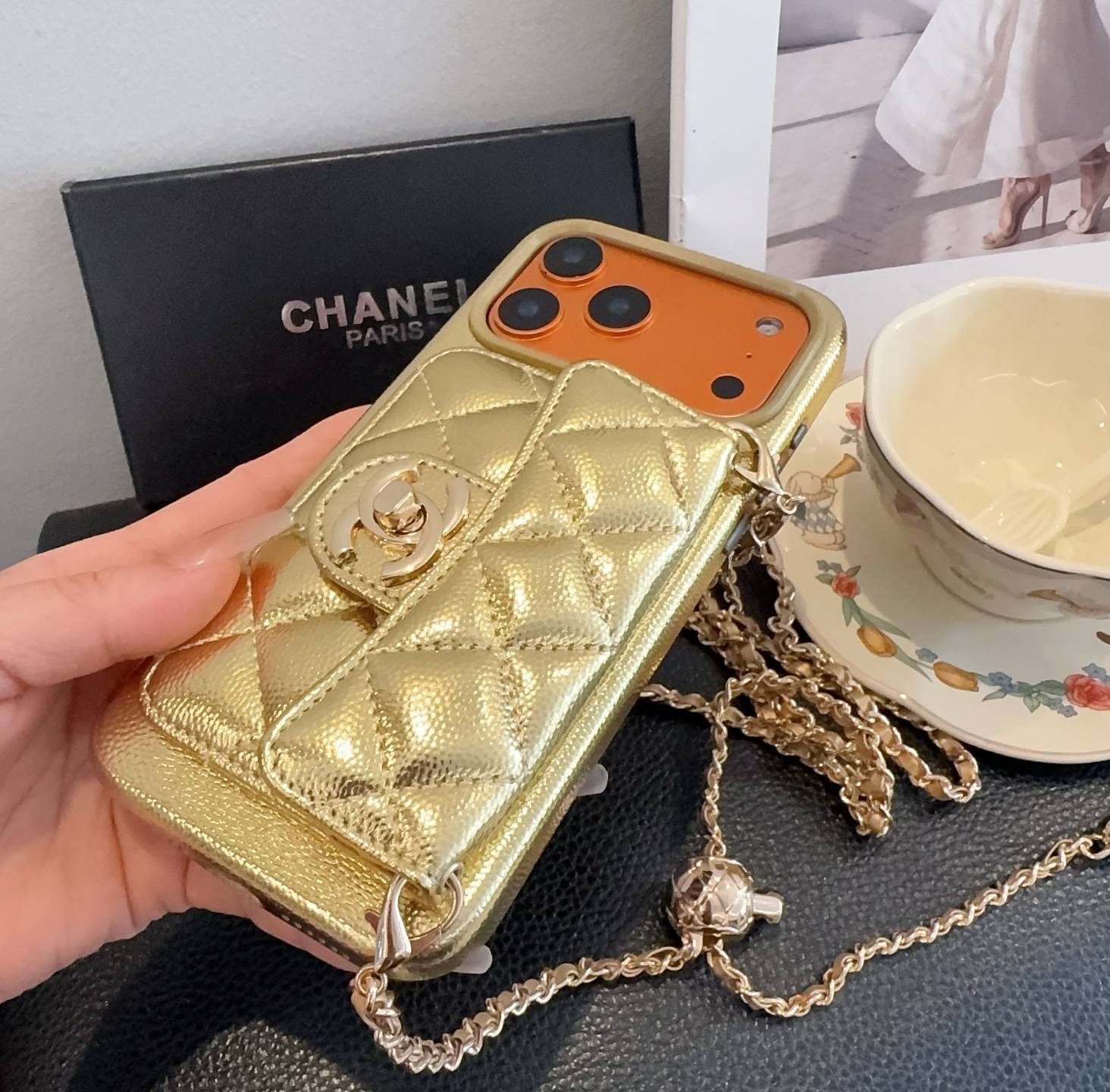 CHANEL シャネル フlipフォルダースマホケース ロゴTシャツ ココマーク 169 ホワイト - 画像 7