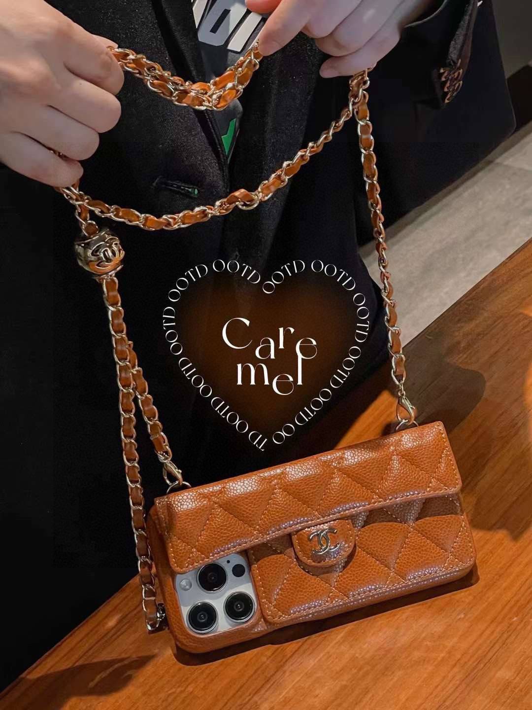 CHANEL シャネル スマホケース ココマーク キャビアスキン調 クッション付き 折りたたみ式 ホワイト ブラック - 画像 2