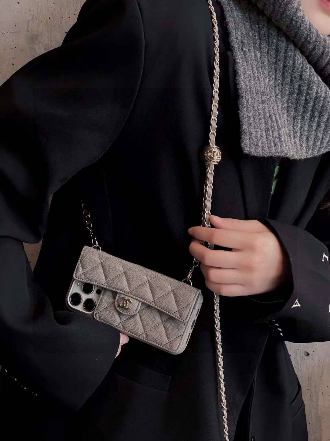 CHANEL シャネル 手帳型スマホケース ファンシーポーチ ツイード柄 ロゴ ブラック ホワイト