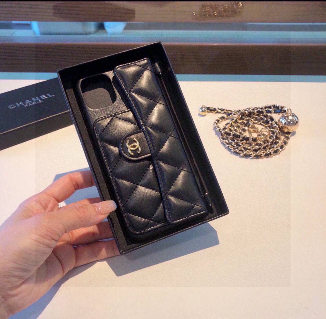 CHANEL シャネル チェーン付きスマホケース マルチポーチ ブラック - 画像 3