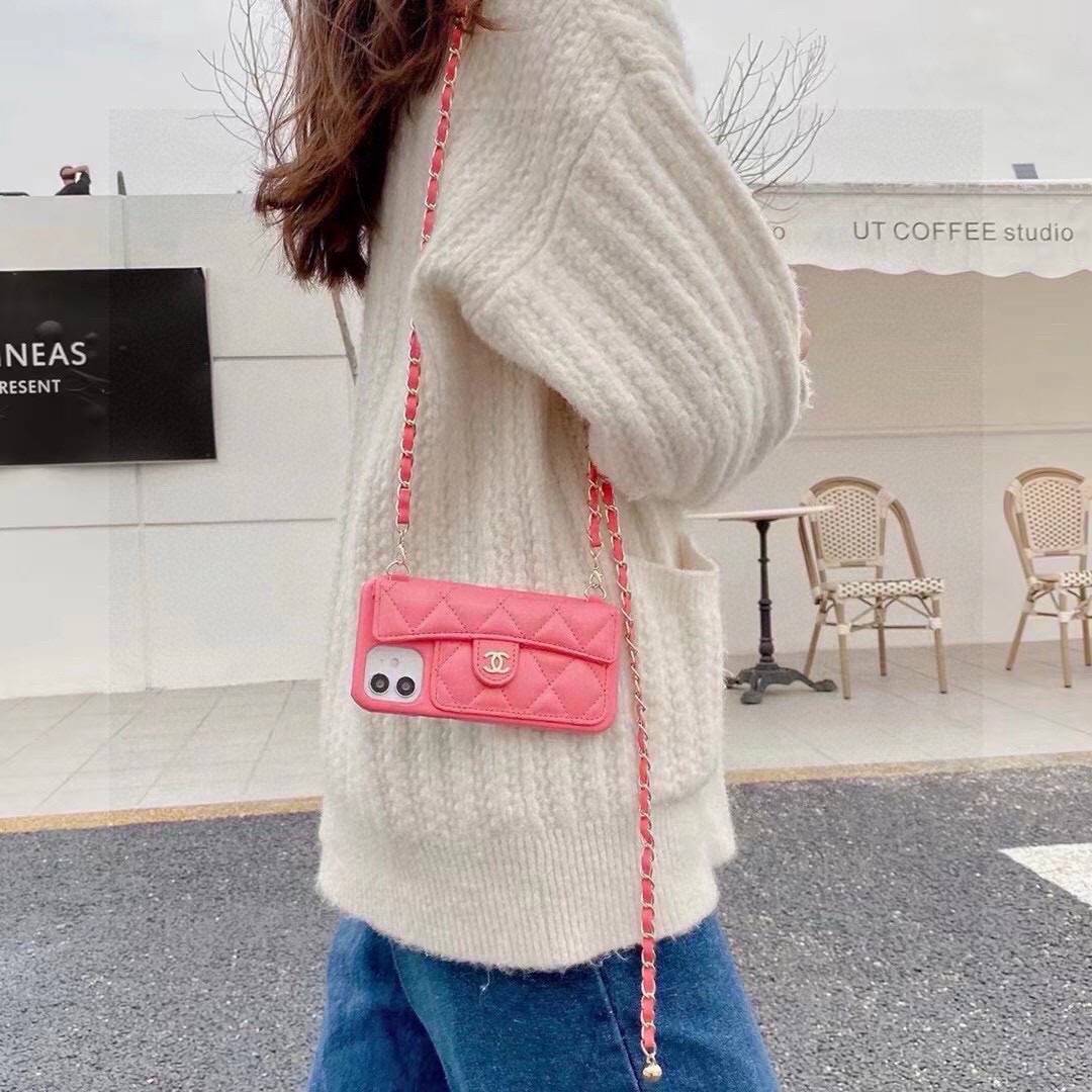 CHANEL シャネル チェーン付きスマホケース ラインストーン ファッション シャネル風 ピンク ブラック