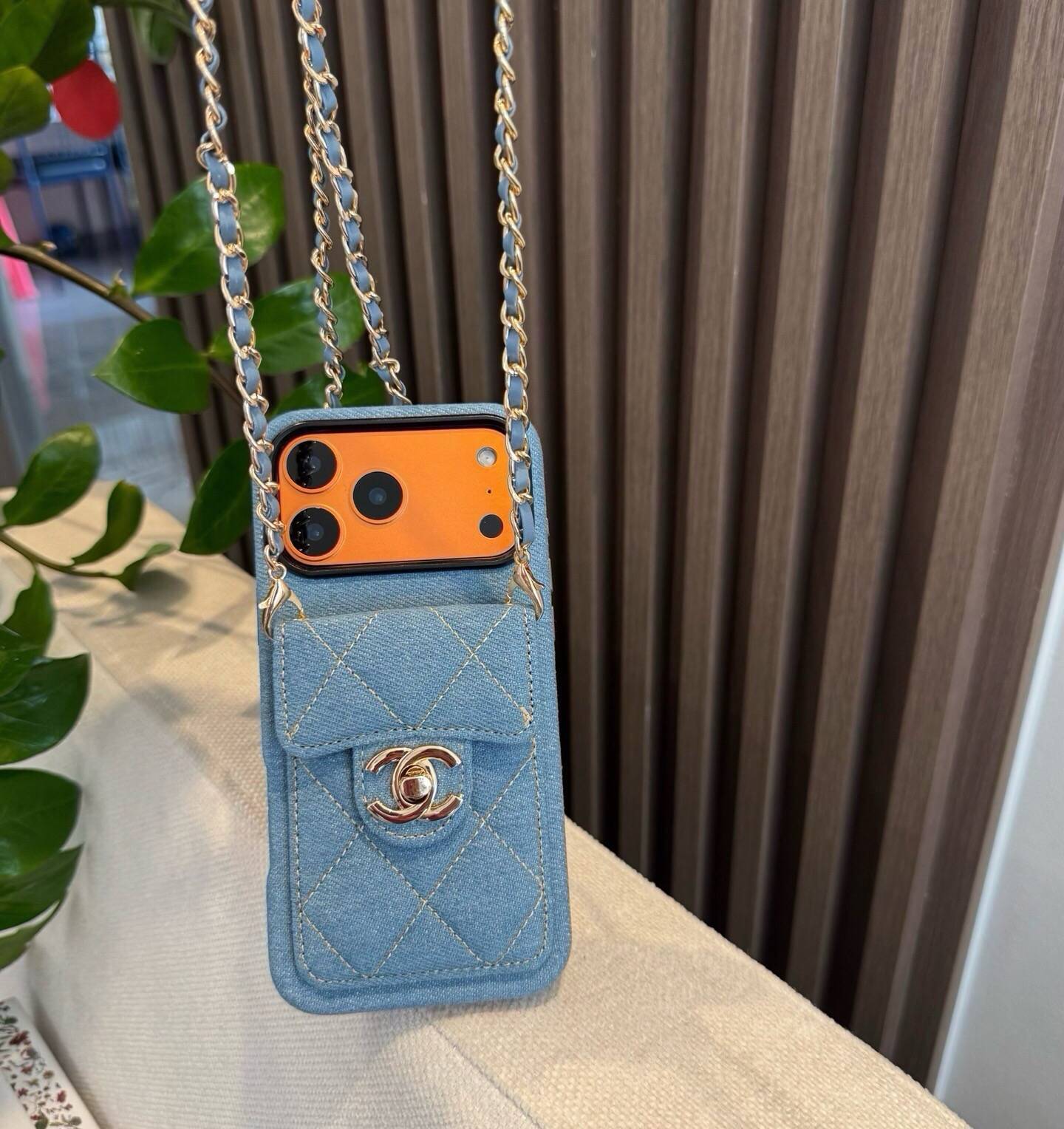 CHANEL シャネル カードケース 手帳型 スマホケース シャネル ダイヤモンドステッチ チェーン付き ブルーデニム - 画像 2