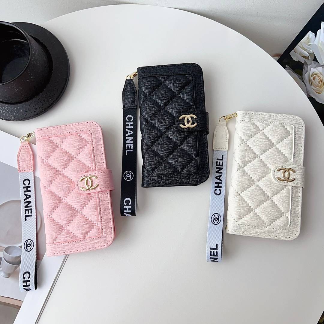 CHANEL シャネル フォルダータイプ スマホケース チェック柄 ロゴマーク ラグジュアリー ブラック ホワイト ピンク