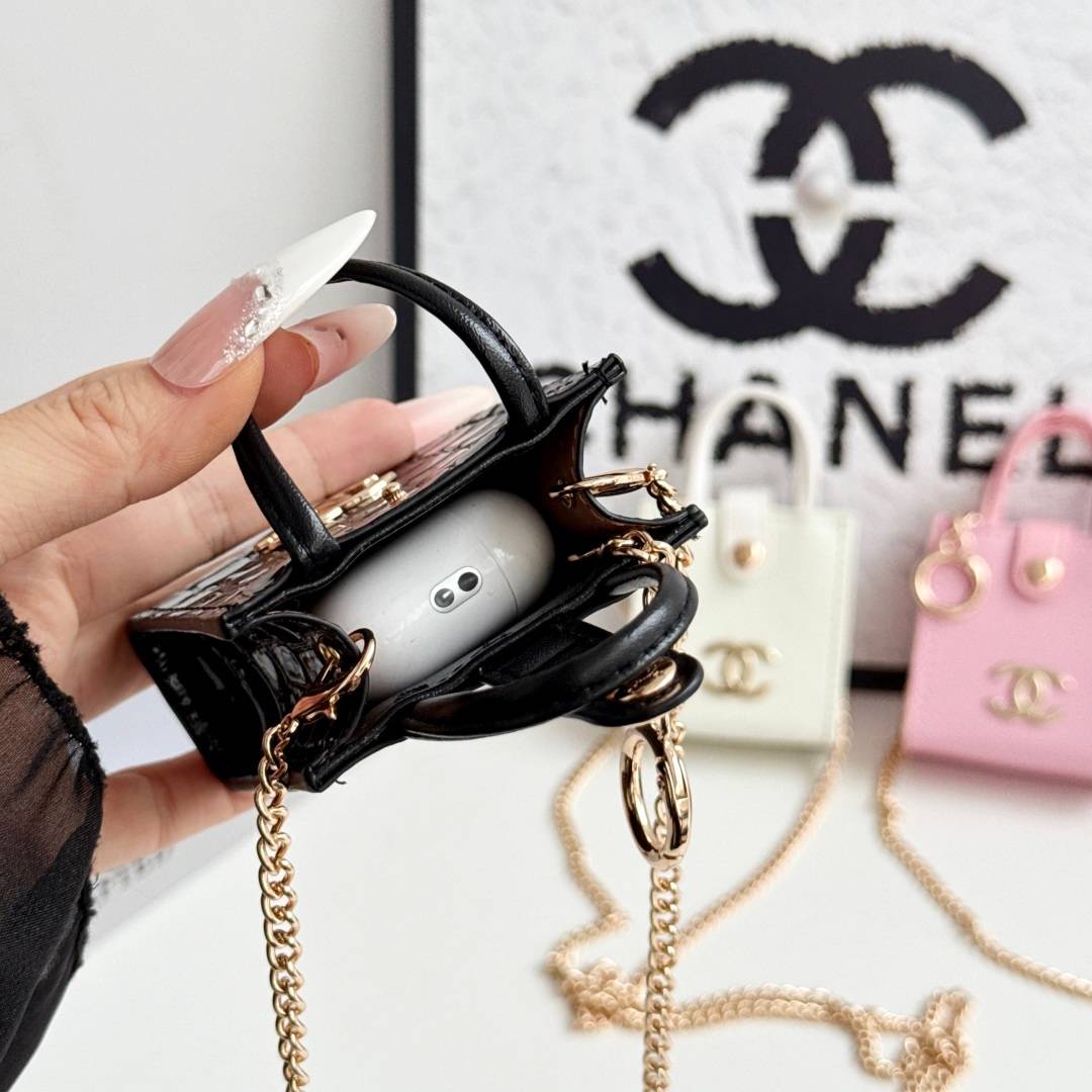 CHANEL シャネル ハンドバッグ ミニバッグ ロゴTシャツ ココマーク プリント ファッション ホワイト ブラック ピンク レッド - 画像 2