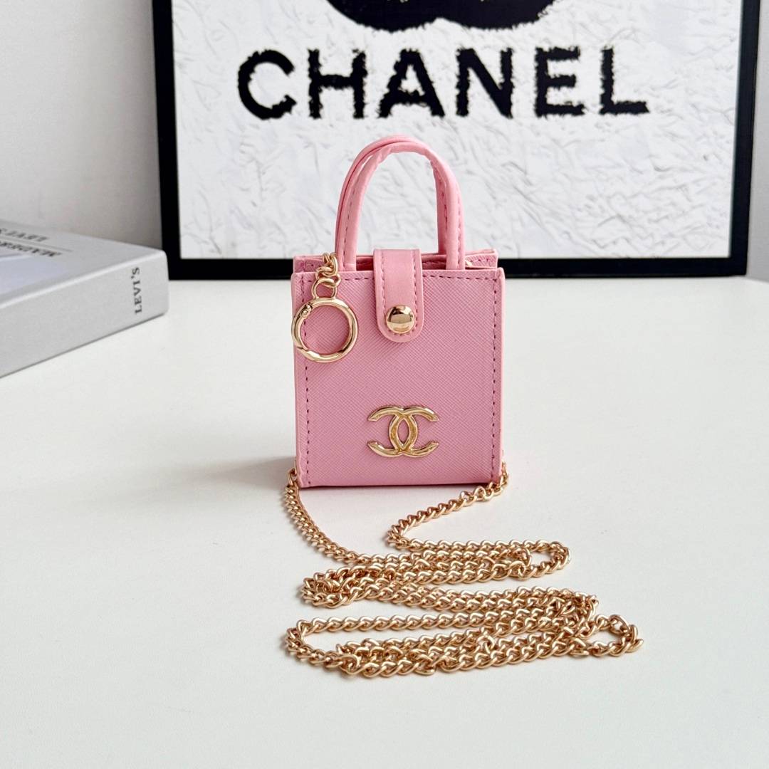 CHANEL シャネル ハンドバッグ ミニバッグ ロゴTシャツ ココマーク プリント ファッション ホワイト ブラック ピンク レッド - 画像 4