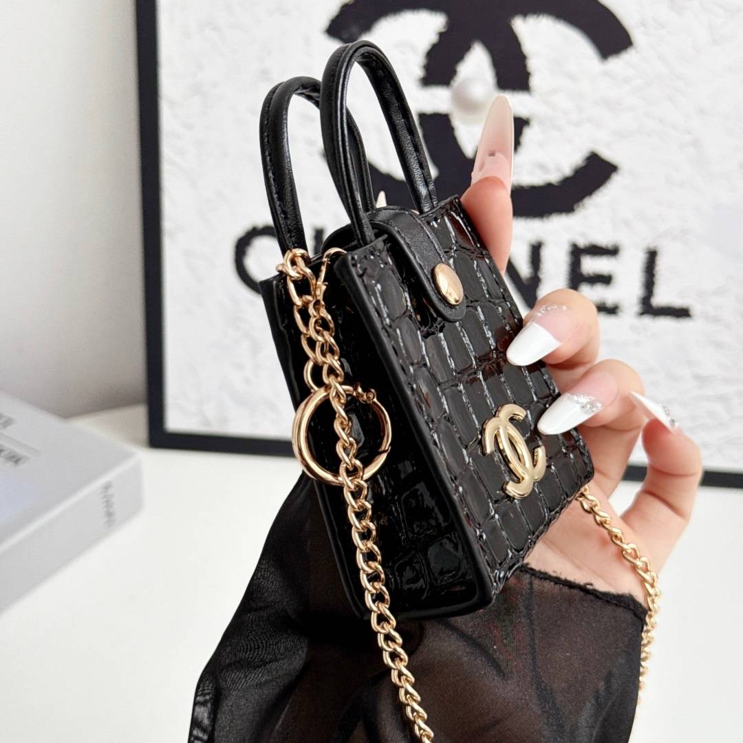 CHANEL シャネル ハンドバッグ ミニバッグ ロゴTシャツ ココマーク プリント ファッション ホワイト ブラック ピンク レッド - 画像 13