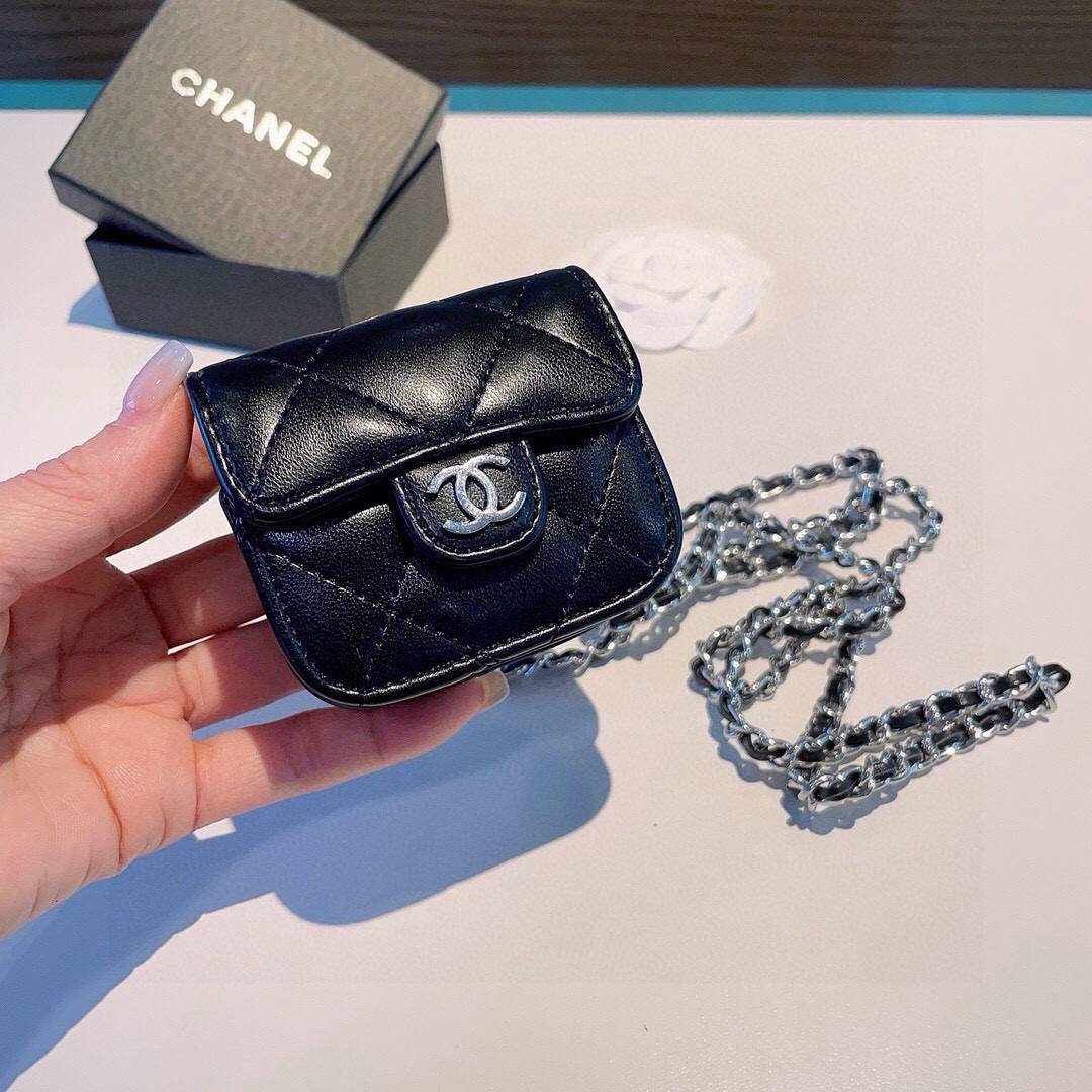 CHANEL シャネル ブルートゥースイヤホンケース レザー シャネル ミニバッグ モチーフ ココマーク チェーン付き ブラック - 画像 2