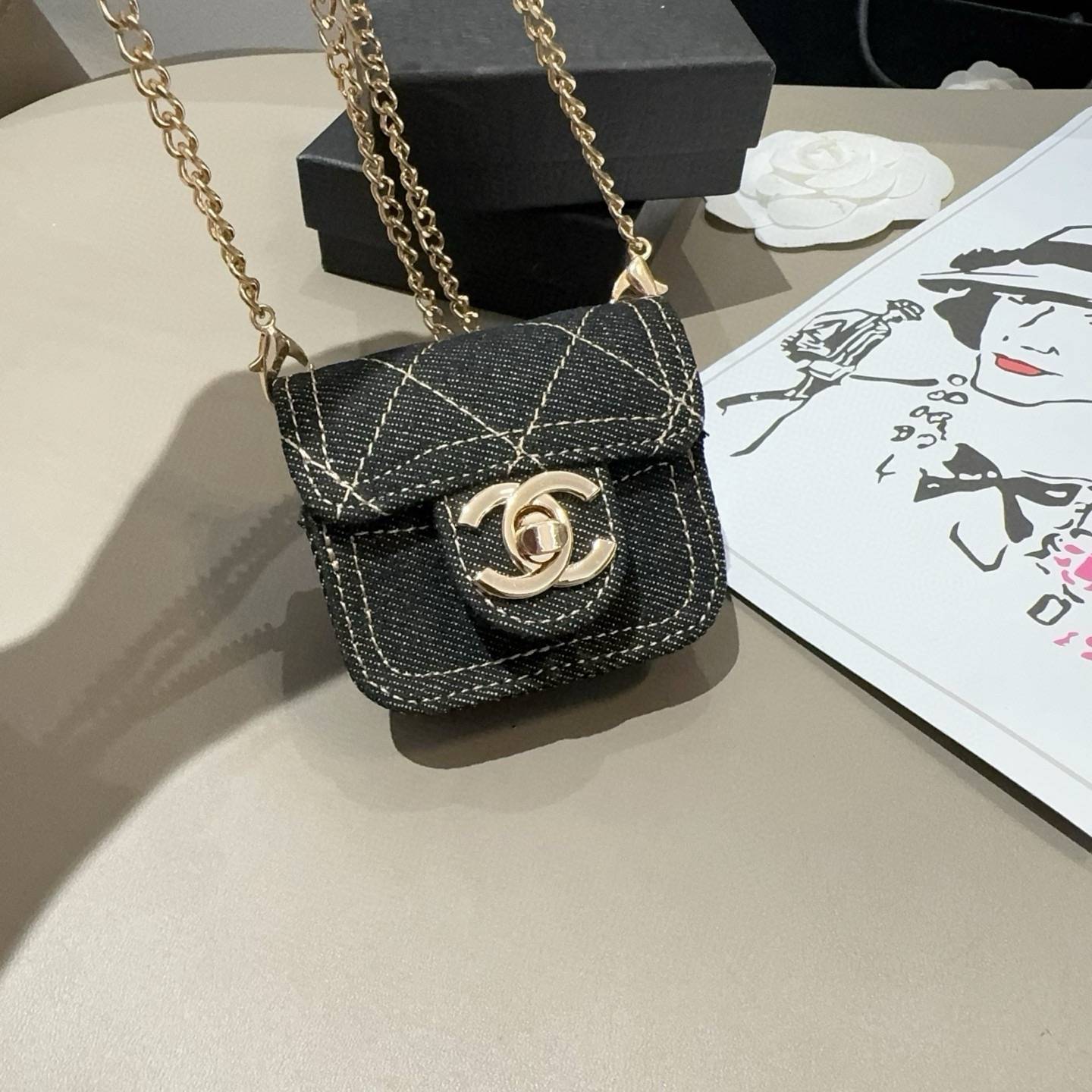 CHANEL シャネル バッグ エアポッドケース ココマーク デニム 黒 ホワイト - 画像 4