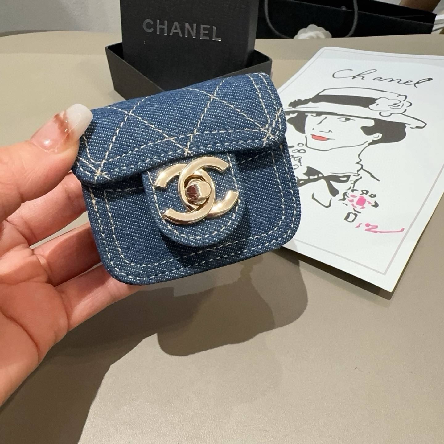 CHANEL シャネル オーディオケース デニム ロゴTシャツ ココマーク バイカラー クルーネック ホワイト - 画像 5
