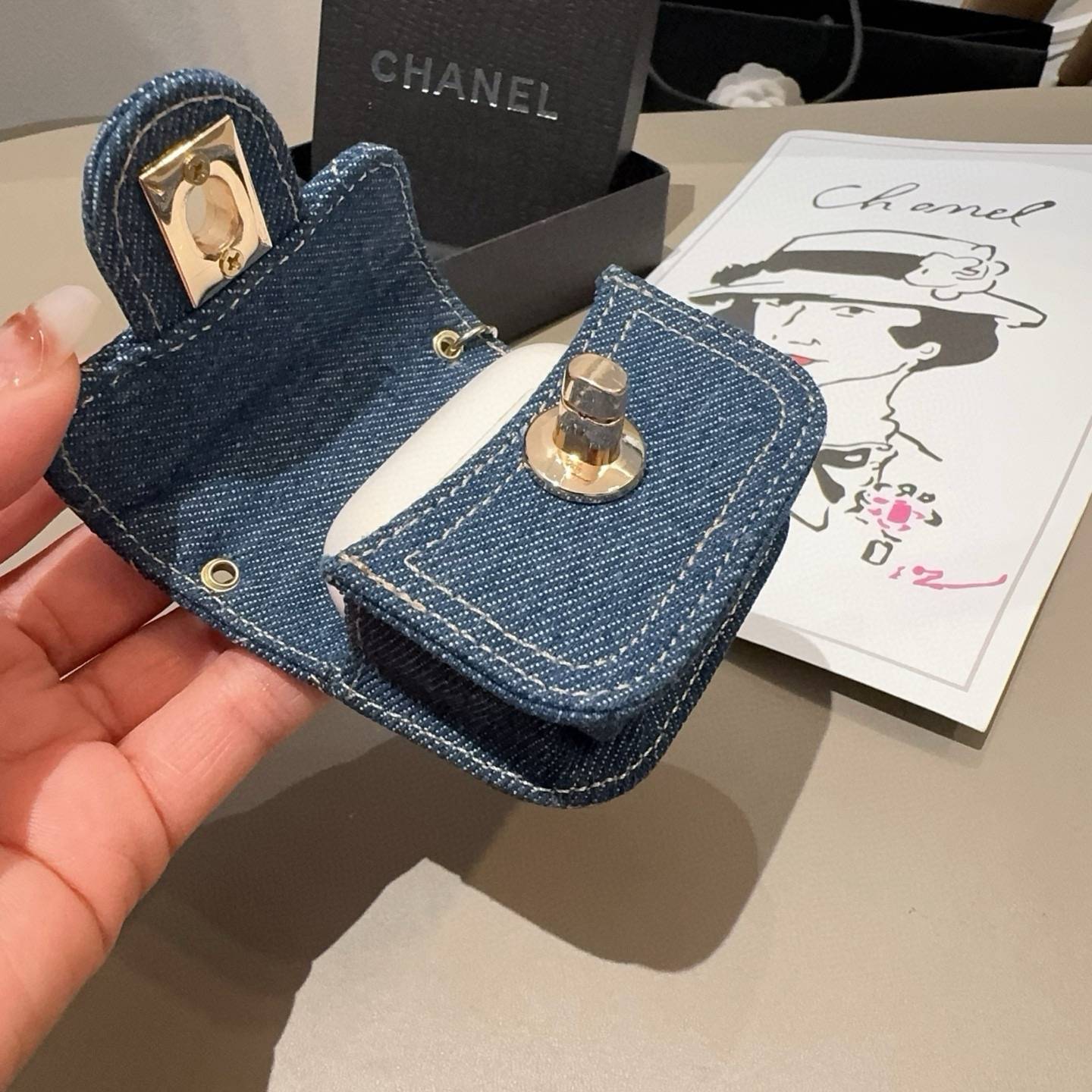 CHANEL シャネル オーディオケース デニム ロゴTシャツ ココマーク バイカラー クルーネック ホワイト - 画像 7