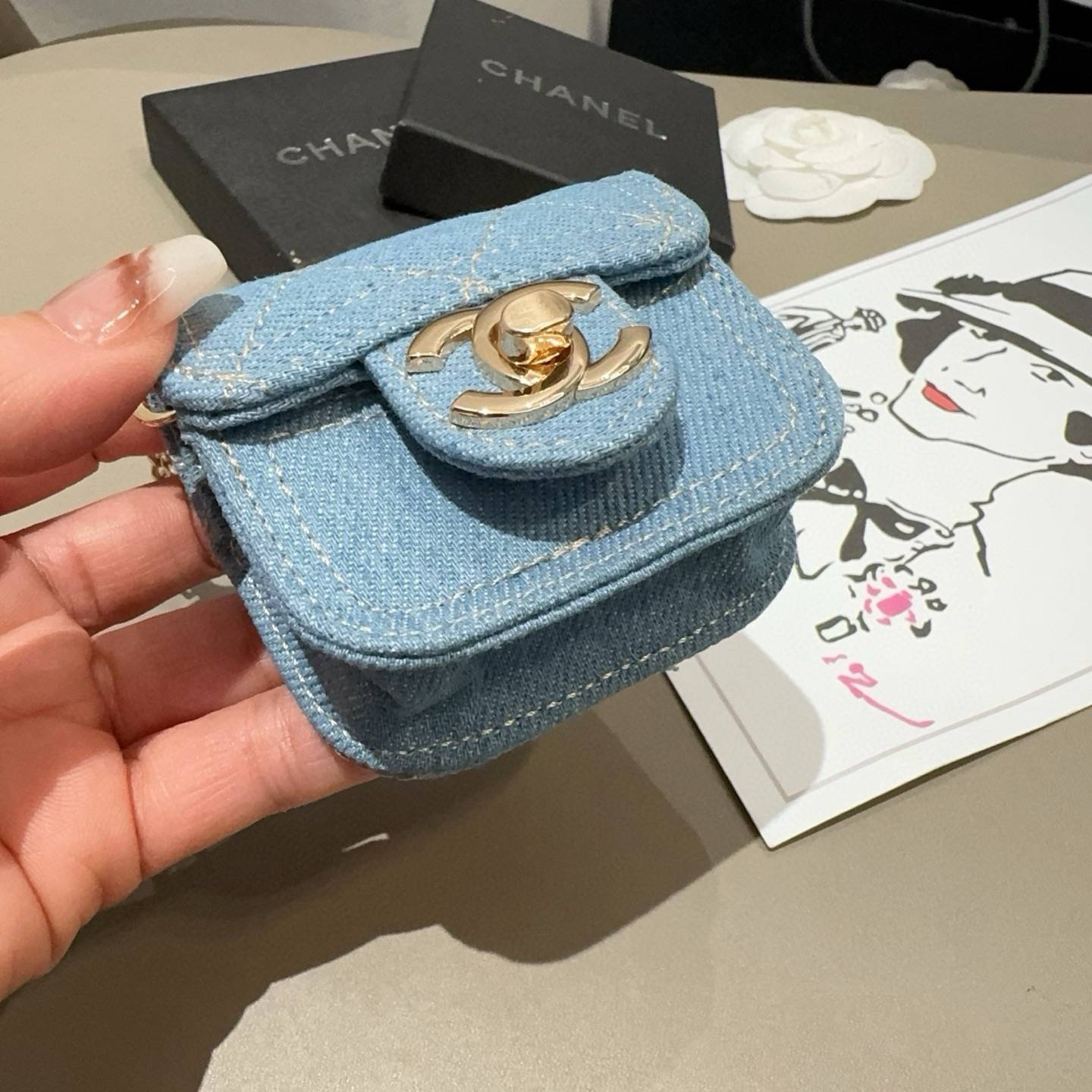 CHANEL シャネル ブルゾン ロゴTシャツ ココマーク バイカラー クルーネック ホワイト - 画像 4
