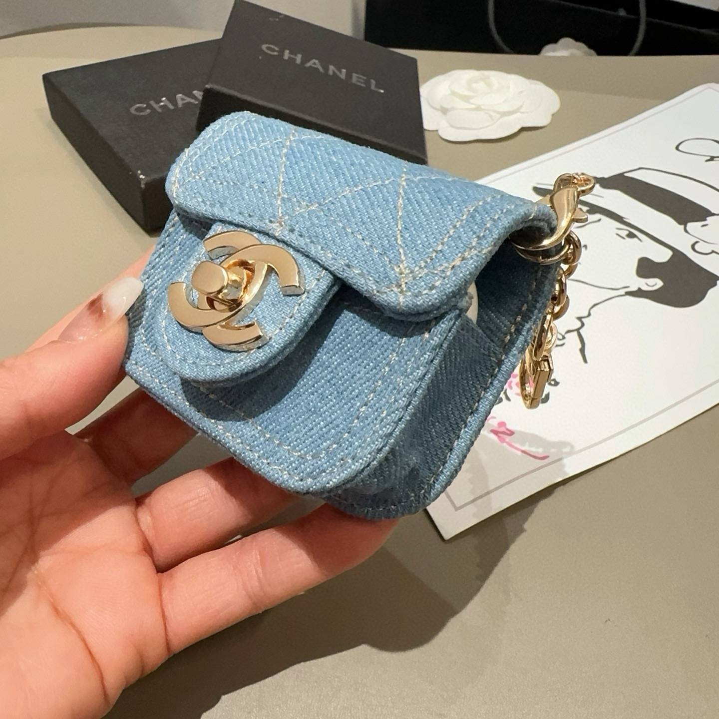 CHANEL シャネル ブルゾン ロゴTシャツ ココマーク バイカラー クルーネック ホワイト - 画像 8