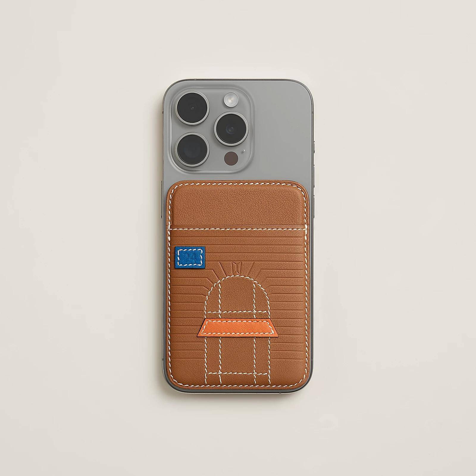 HERMES 愛馬仕 iPhone 18シリーズ対応 iPhoneケース スマホケース レディース ロゴ入り カード収納 ベージュ - 画像 2