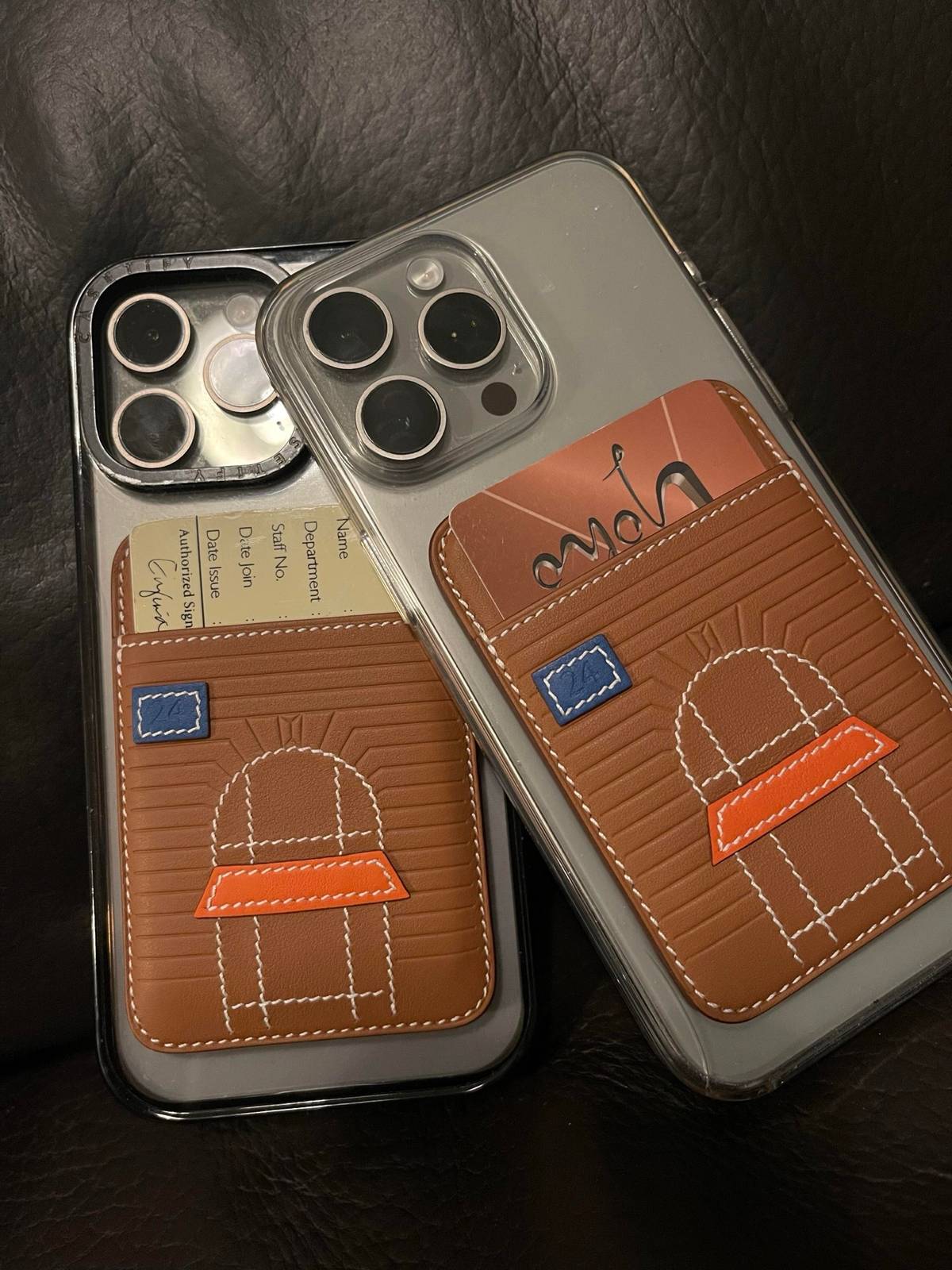 HERMES 愛馬仕 iPhone 18シリーズ対応 iPhoneケース スマホケース レディース ロゴ入り カード収納 ベージュ - 画像 4
