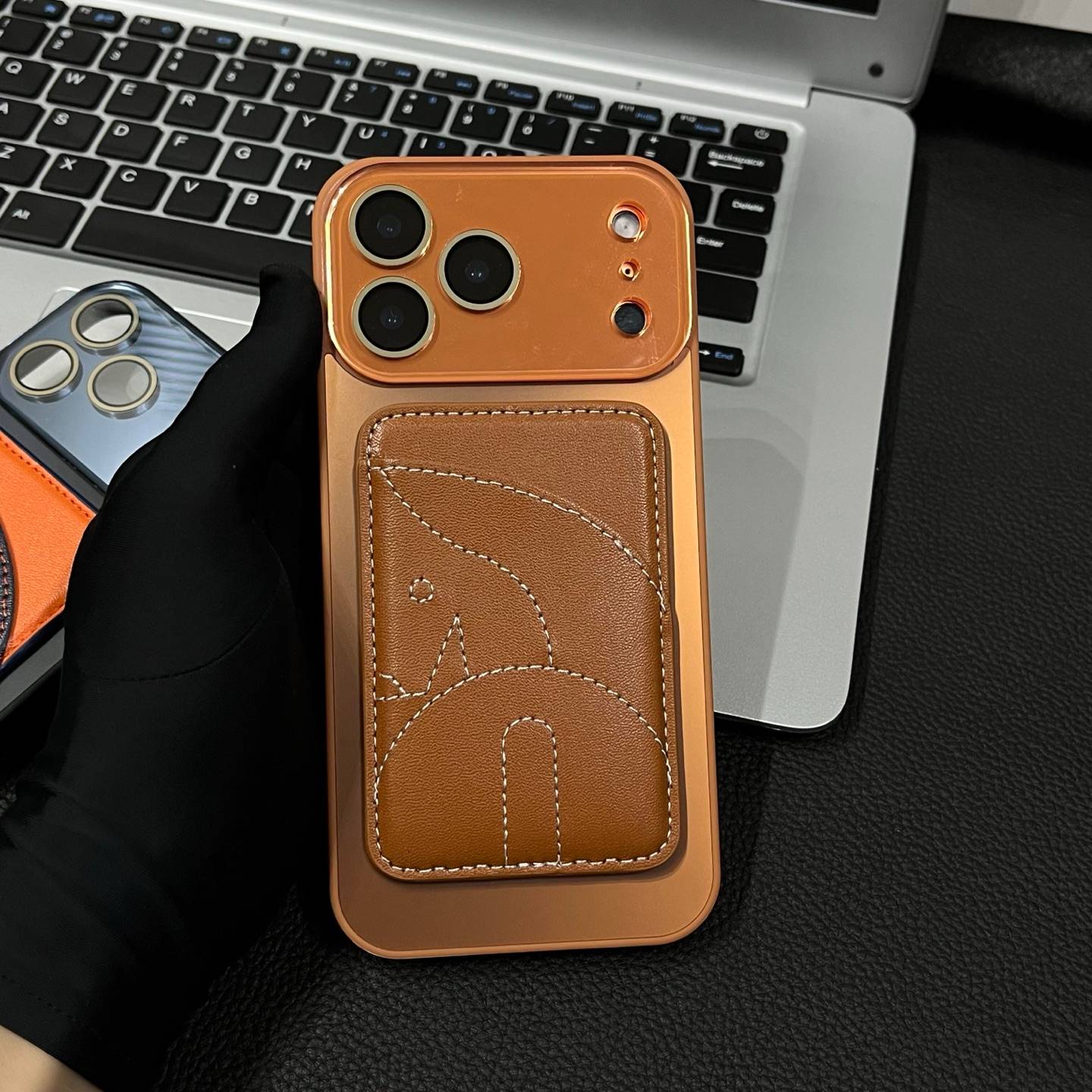 HERMES 愛馬仕 iPhone 18シリーズ対応 iPhoneケース スマホケース レディース ロゴ入り マグサフ対応 オレンジ - 画像 7