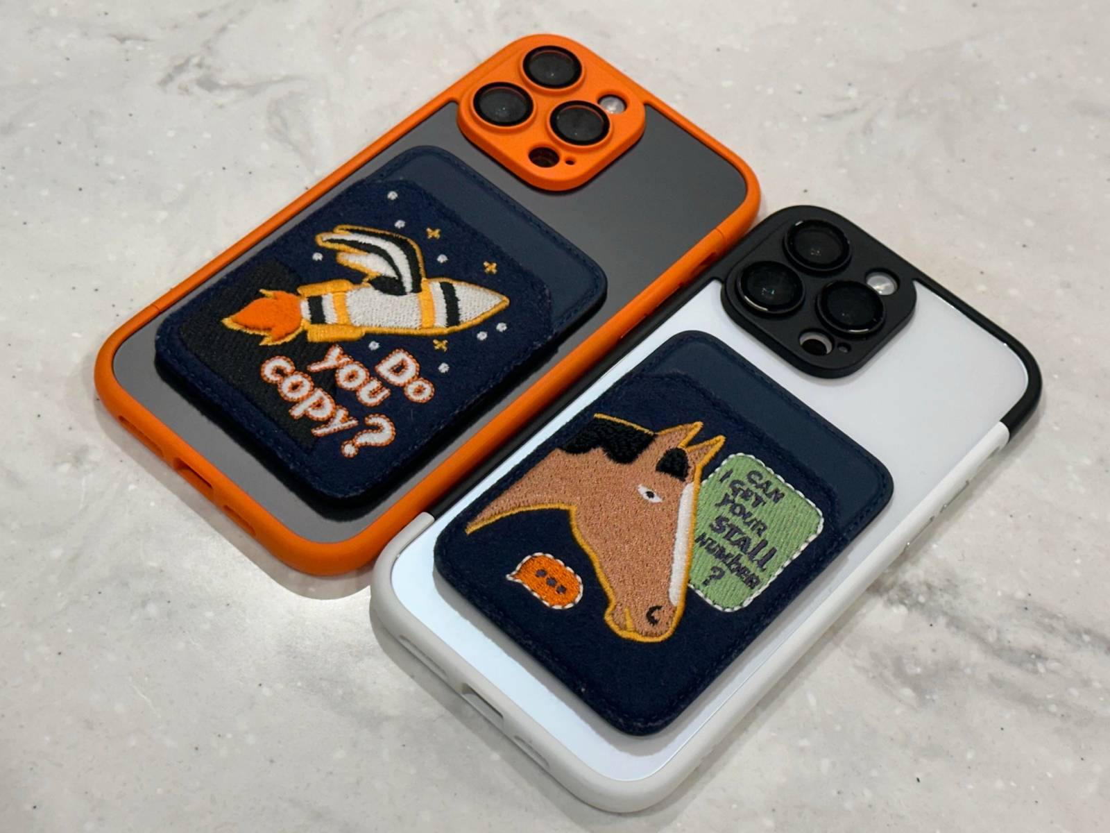 HERMES 愛馬仕 iPhone 18シリーズ対応 iPhoneケース スマホケース レディース ロゴ入り カード収納 マグセーフ対応 藏青色 - 画像 8