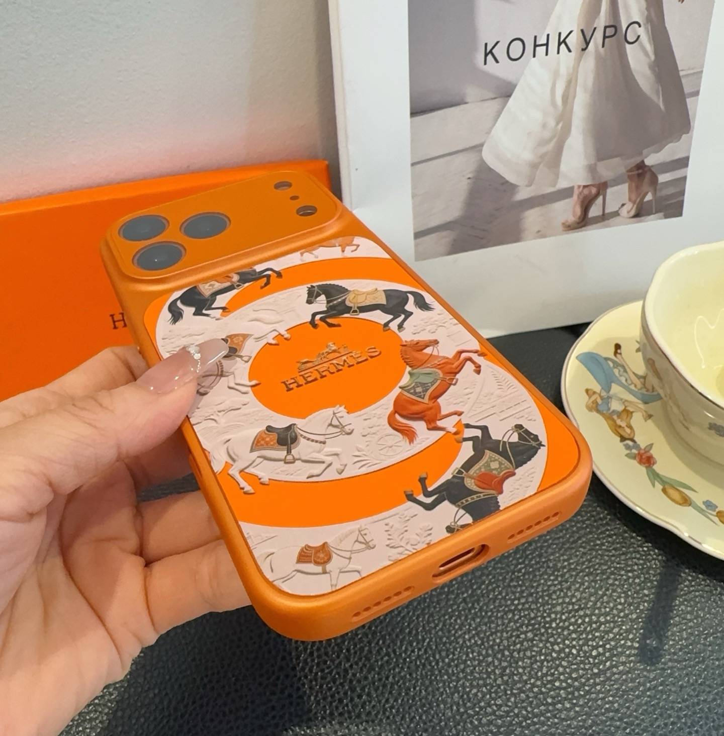 HERMES フェリシモ iPhone 18シリーズ対応 iPhoneケース スマホケース レディース ロゴ入り オレンジ - 画像 5