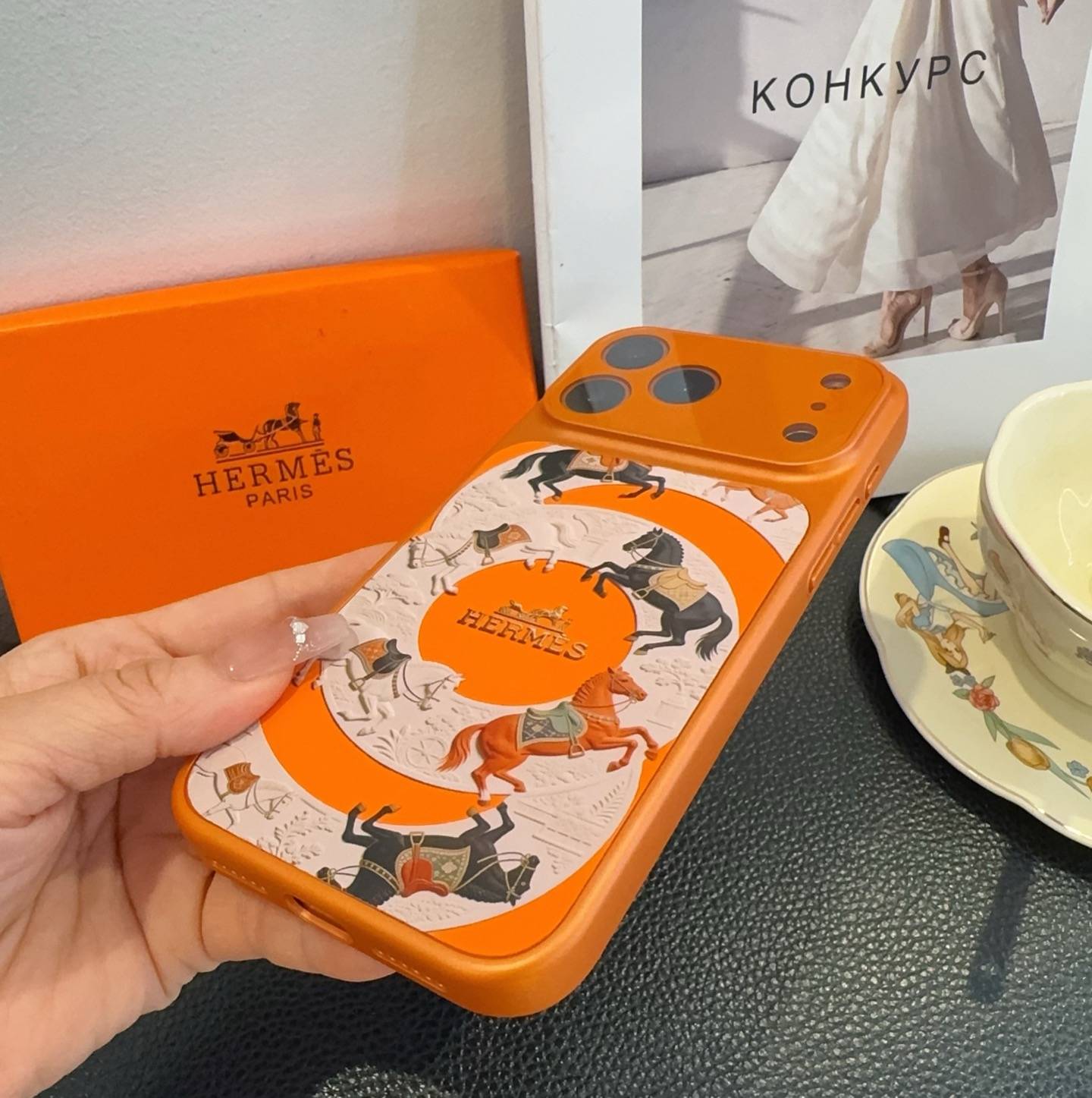 HERMES フェリシモ iPhone 18シリーズ対応 iPhoneケース スマホケース レディース ロゴ入り オレンジ - 画像 6
