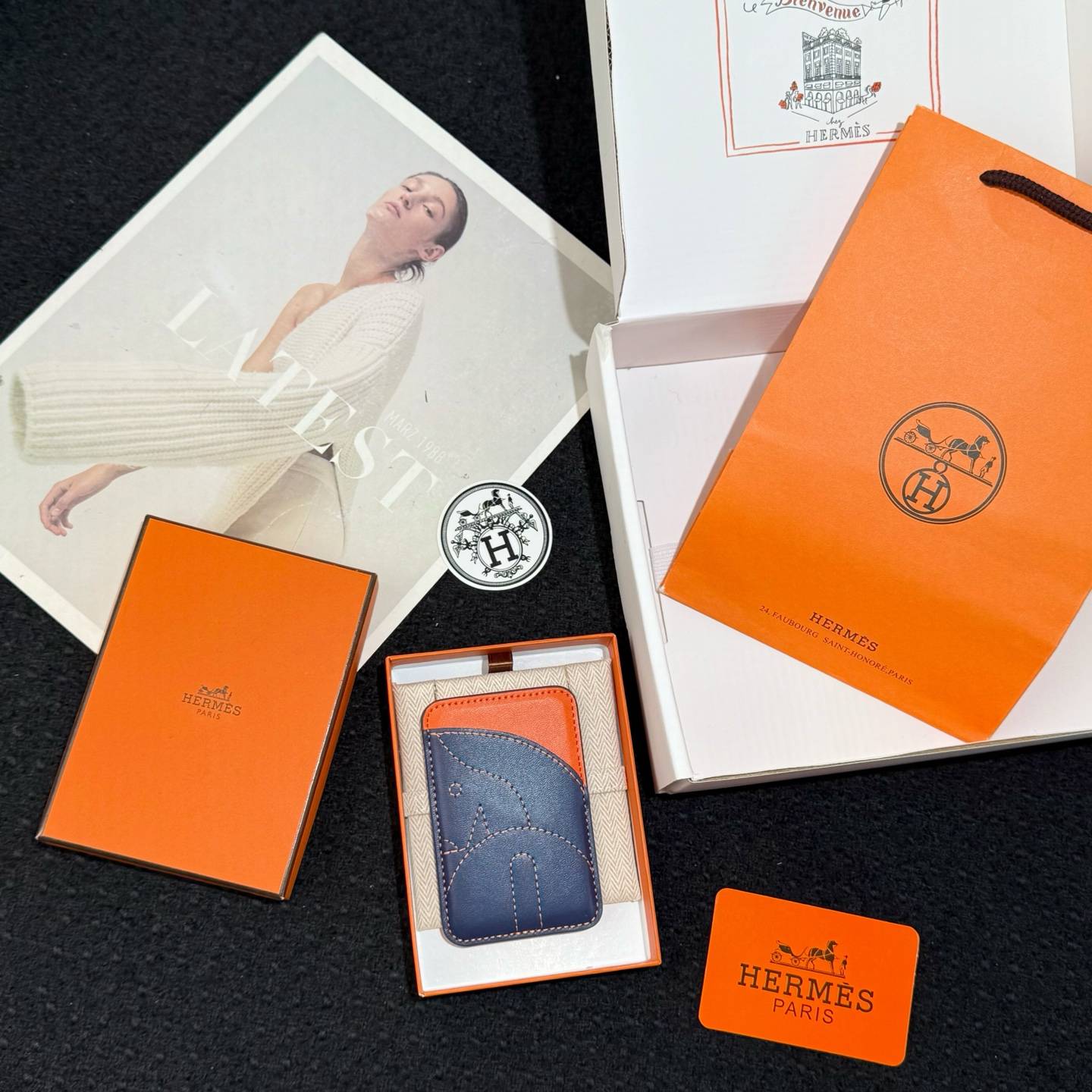 HERMES 愛馬仕 iPhone 18シリーズ対応 iPhoneケース スマホケース レディース 駿馬 マグセーフ対応 ブルー - 画像 2