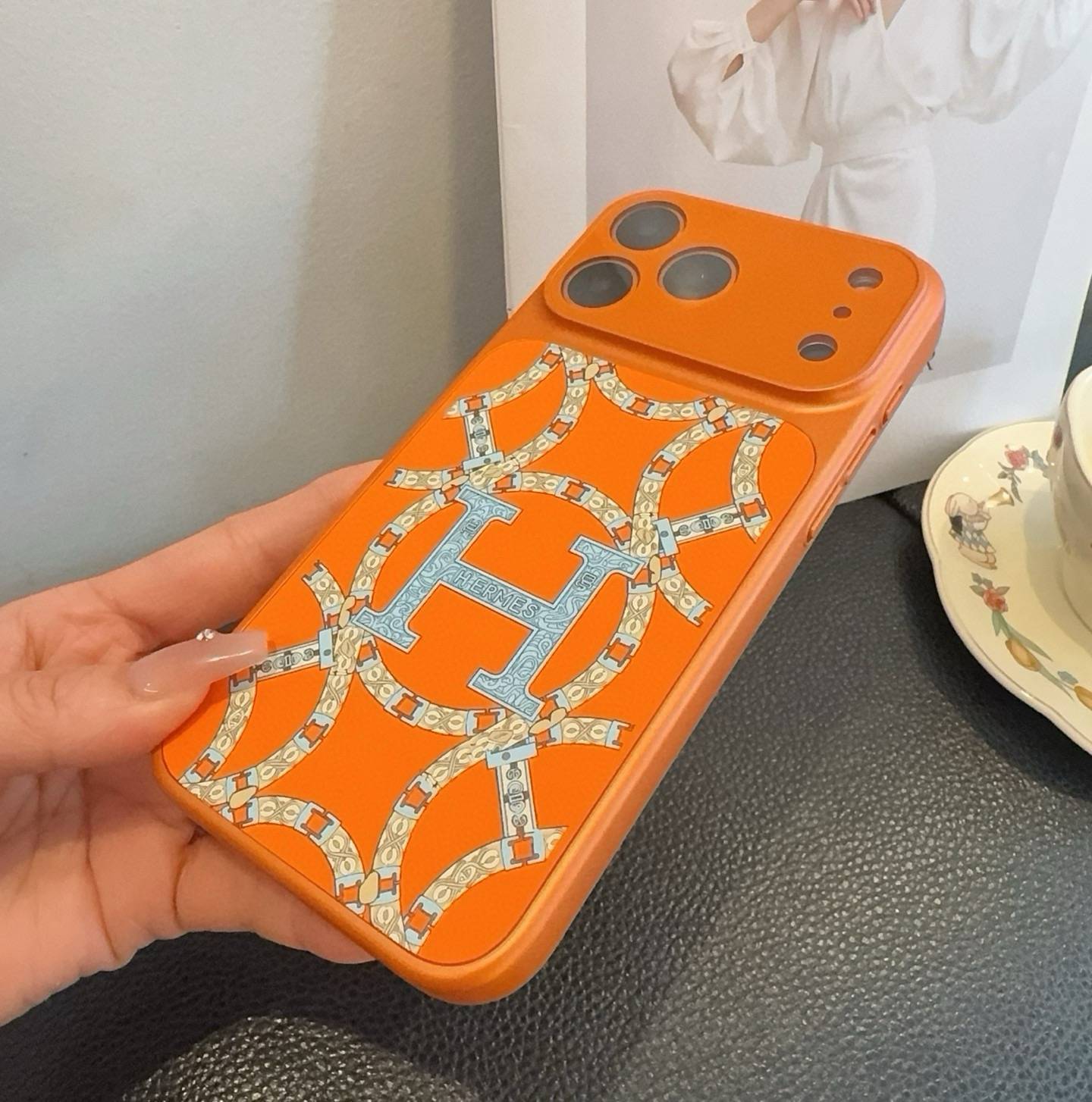 HERMES ヘルメス iPhone 18シリーズ対応 iPhoneケース スマホケース 全機種対応 レディース ロゴ入り スマホケース オレンジ - 画像 6