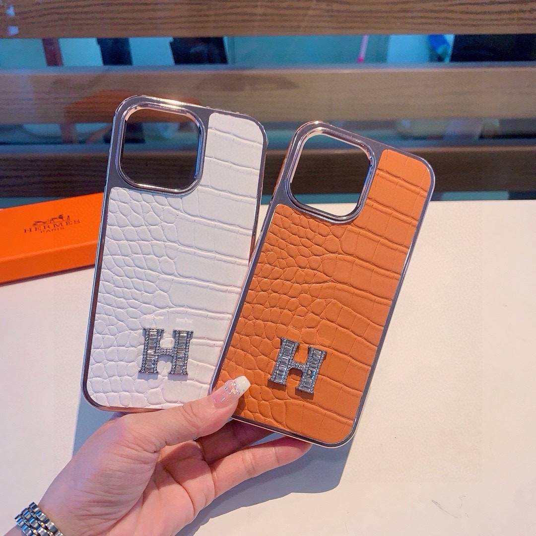 HERMES 愛馬仕 iPhone 18シリーズ対応 iPhoneケース スマホケース 全機種対応 レディース ロゴ入り カーフレザー調 オレンジ - 画像 5