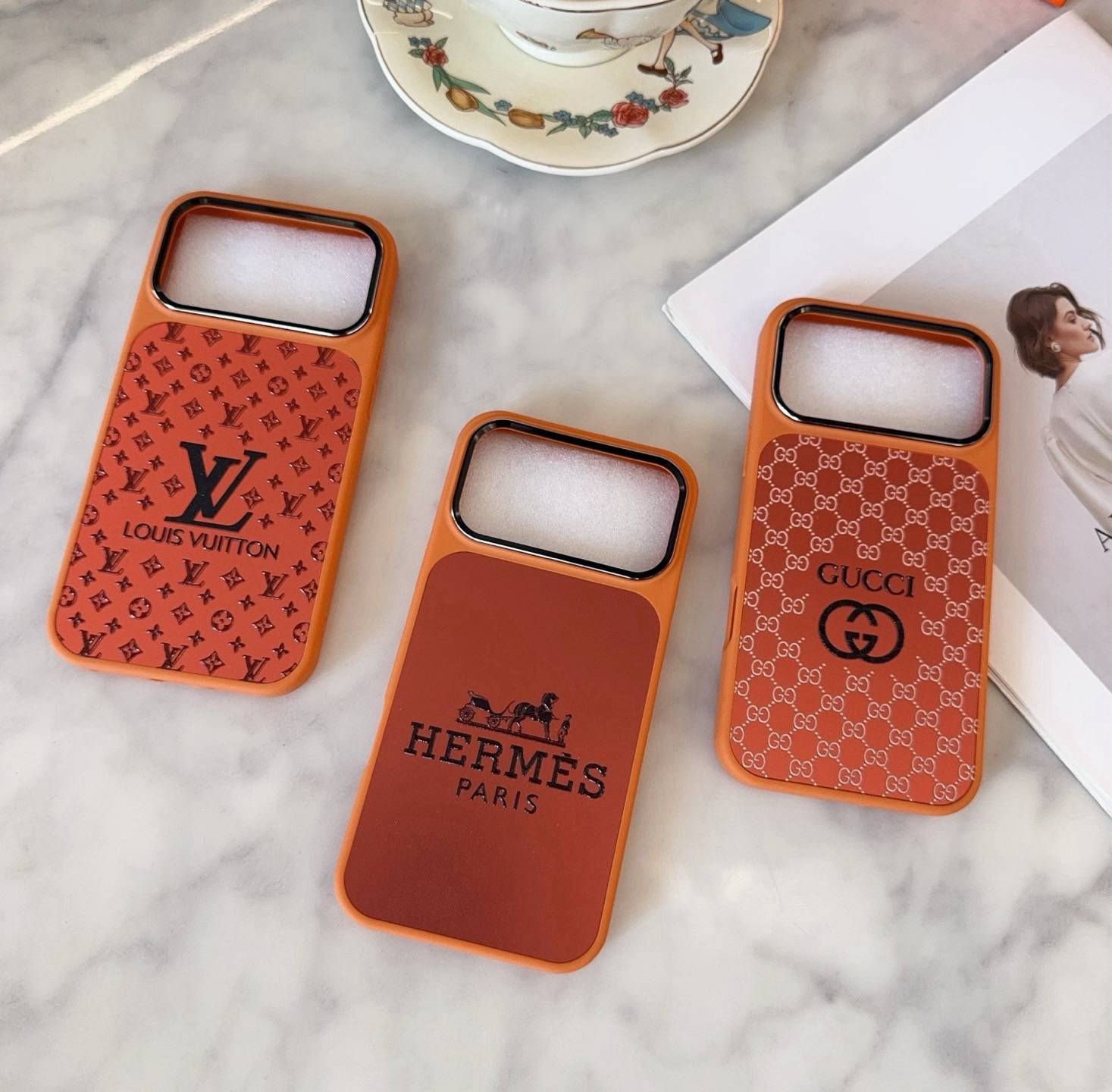 HERMES ヘルメス iPhone 18シリーズ対応 iPhoneケース スマホケース レディース ロゴ入り オレンジ