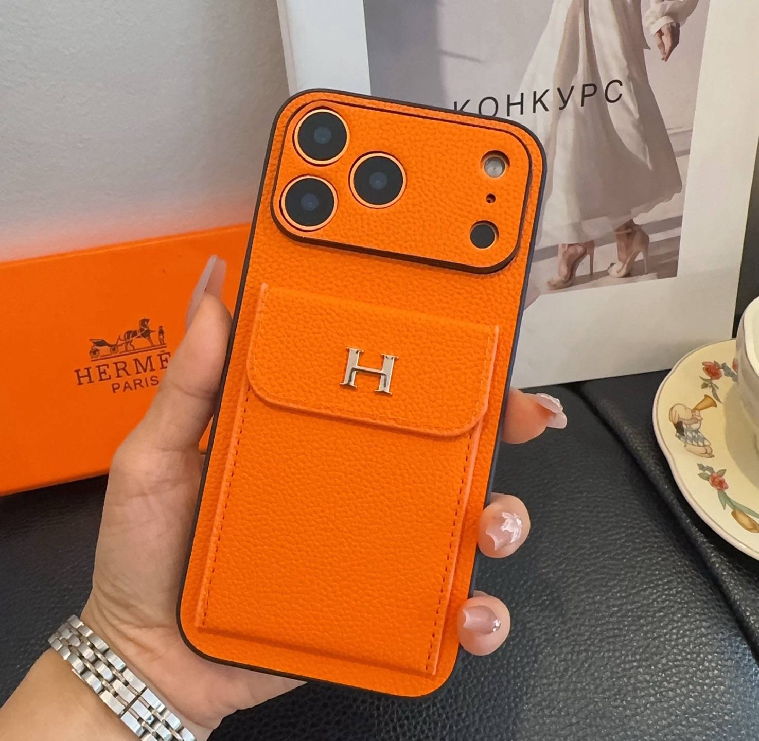 Hermes ルイヴィトン iPhone 18シリーズ対応 iPhoneケース スマホケース レディース ロゴ ポケット付き オレンジ - 画像 3