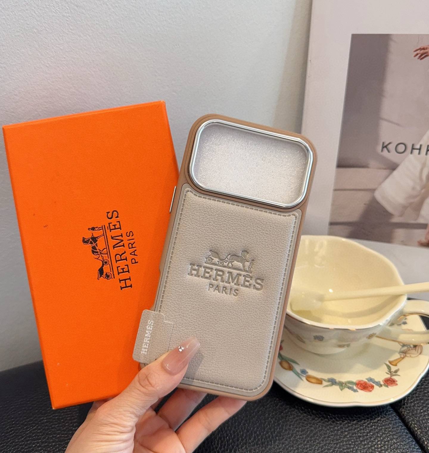 HERMES ルイヴィトン iPhone 18シリーズ対応 iPhoneケース スマホケース レディース ロゴ入り オレンジ - 画像 2