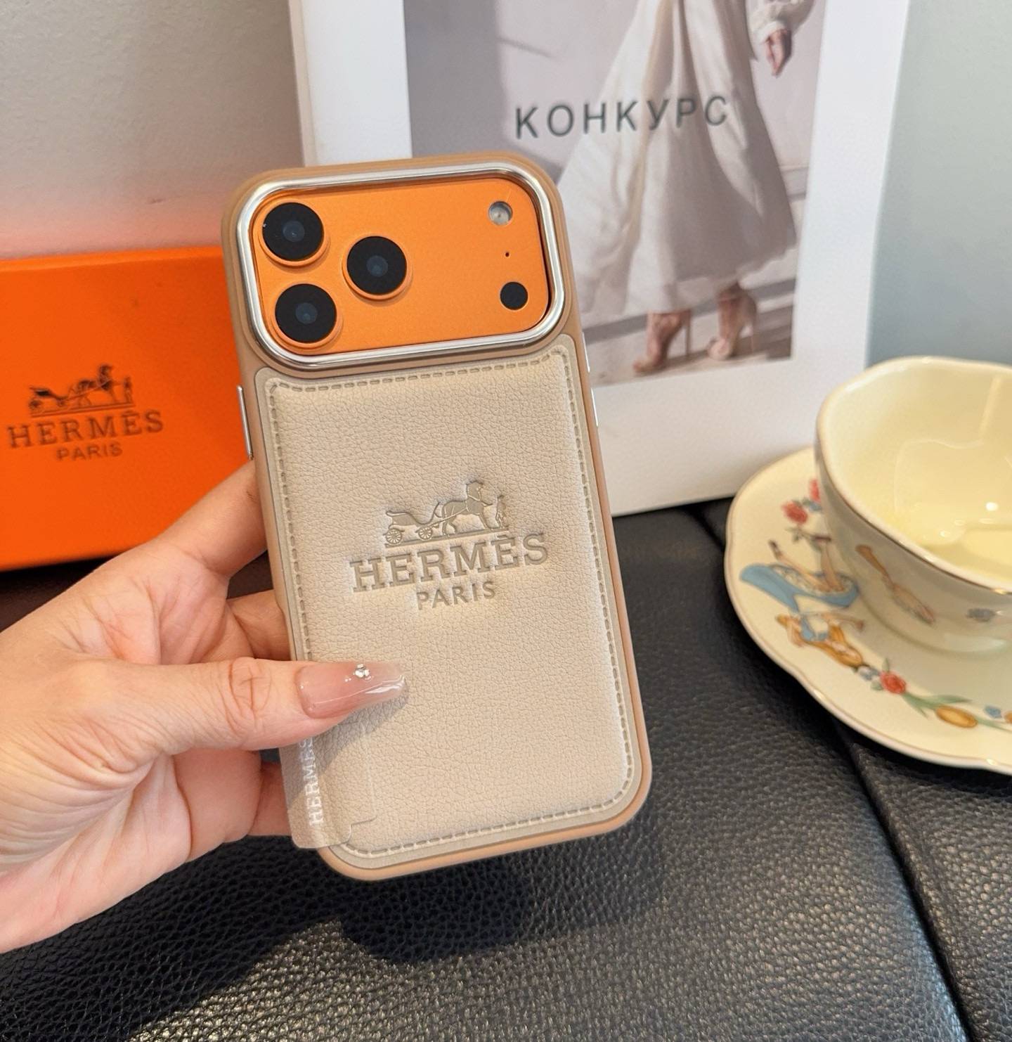 HERMES ルイヴィトン iPhone 18シリーズ対応 iPhoneケース スマホケース レディース ロゴ入り オレンジ - 画像 3