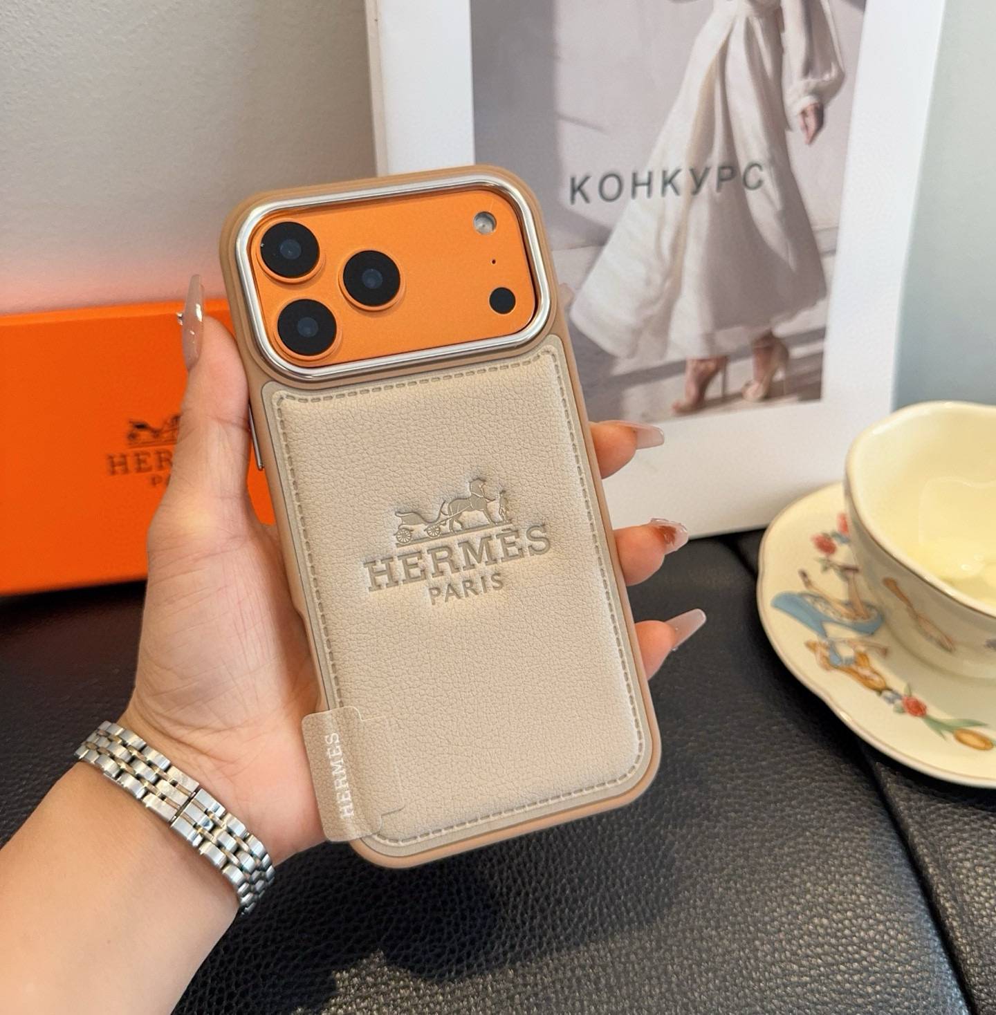 HERMES ルイヴィトン iPhone 18シリーズ対応 iPhoneケース スマホケース レディース ロゴ入り オレンジ - 画像 5