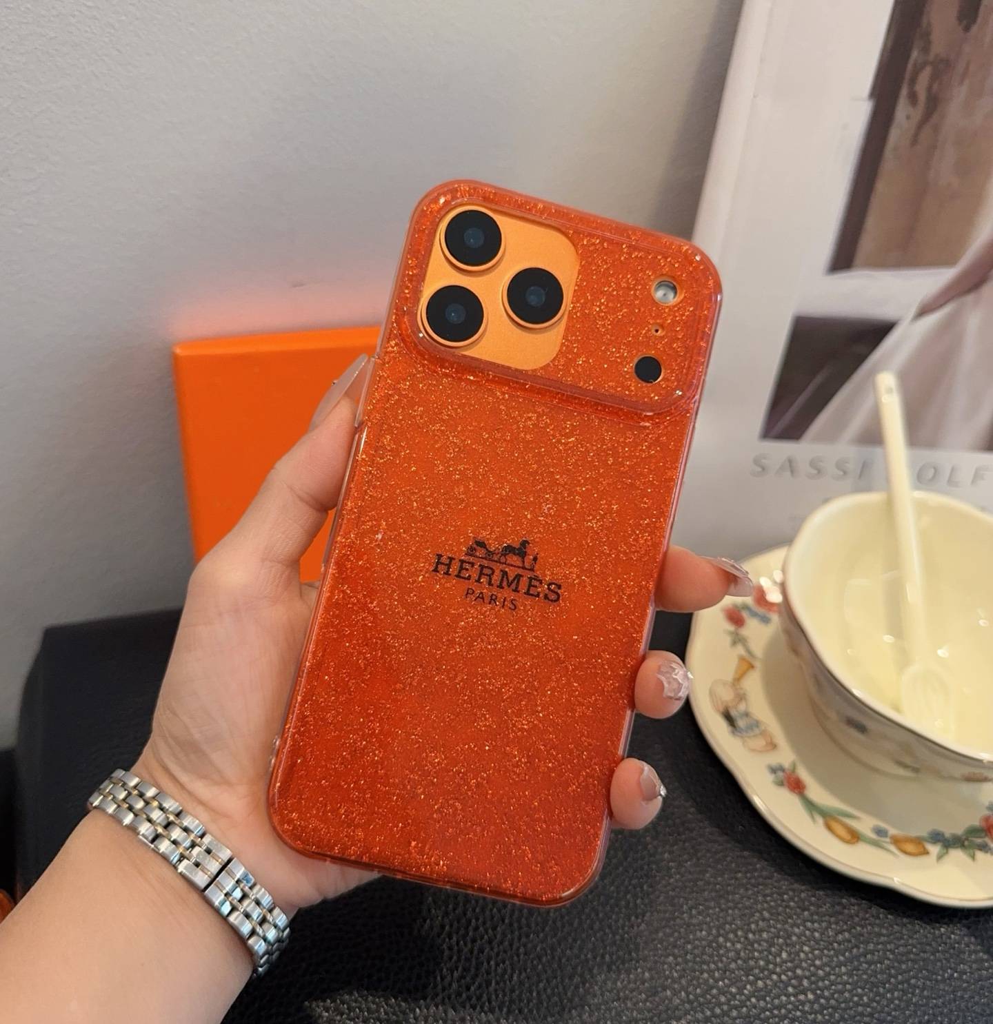 HERMES ラリック iPhone 18シリーズ対応 iPhoneケース スマホケース レディース ロゴ フルカバー オレンジ - 画像 3