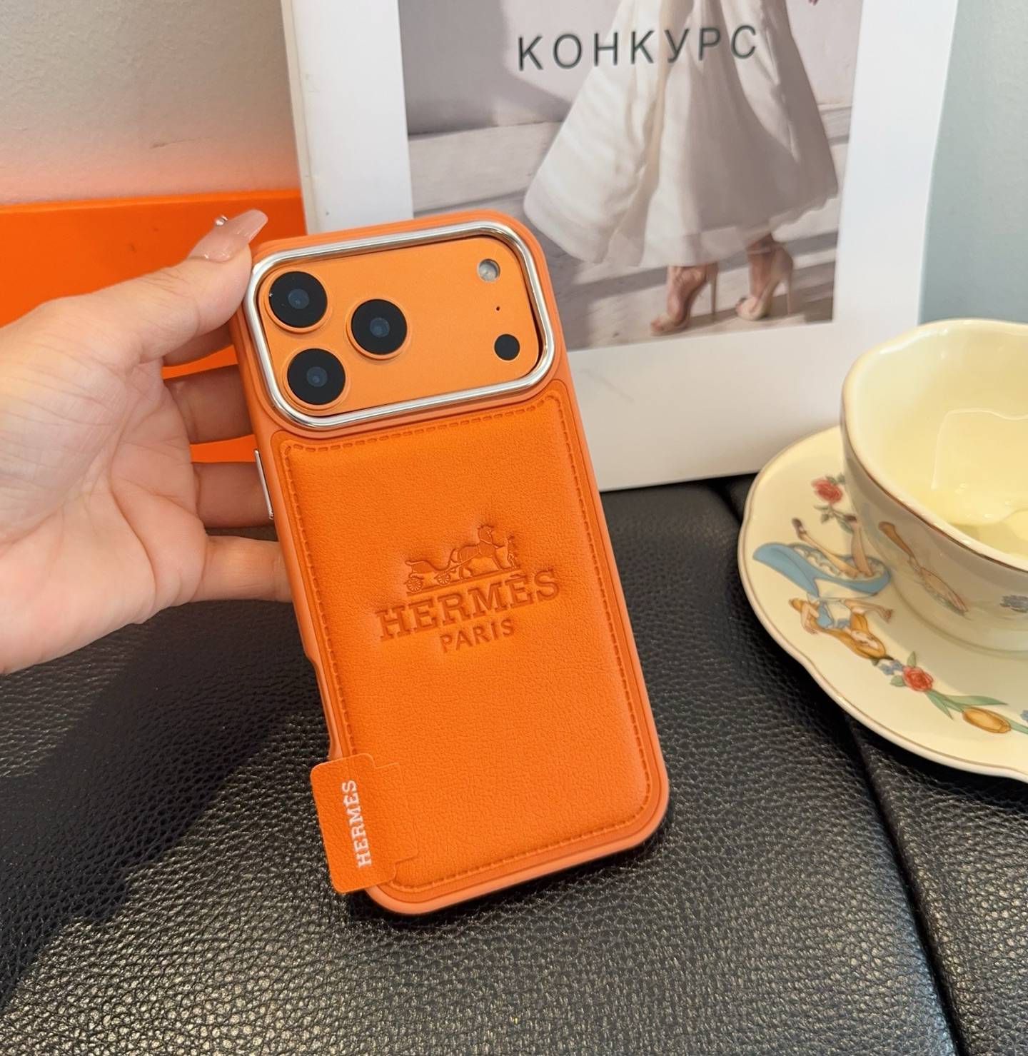 HERMES ロゴ iPhoneケース スマホケース 全機種対応 レディース オレンジ - 画像 3
