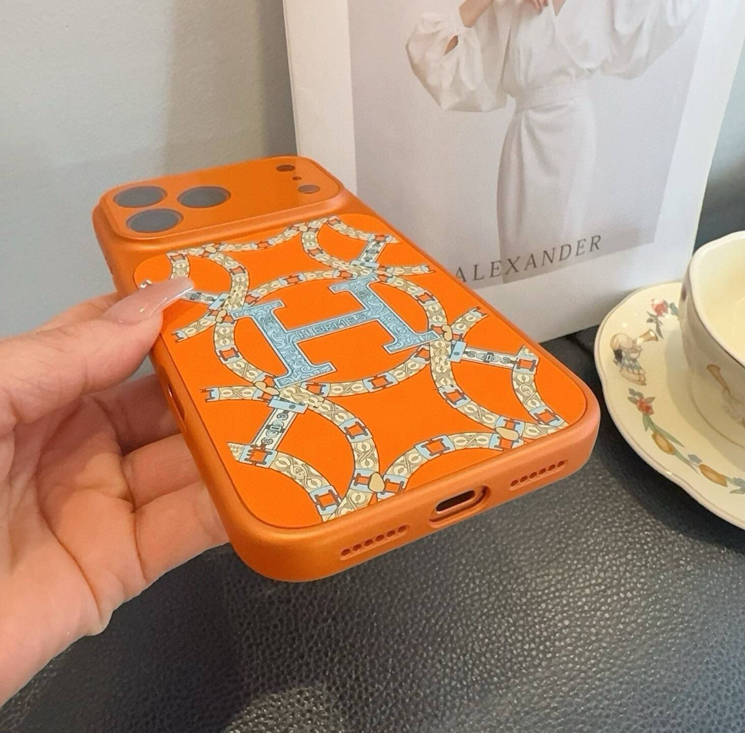 HERMES ラグジュアリー iPhone 18シリーズ対応 iPhoneケース スマホケース 全機種対応 レディース ロゴ レッド - 画像 5
