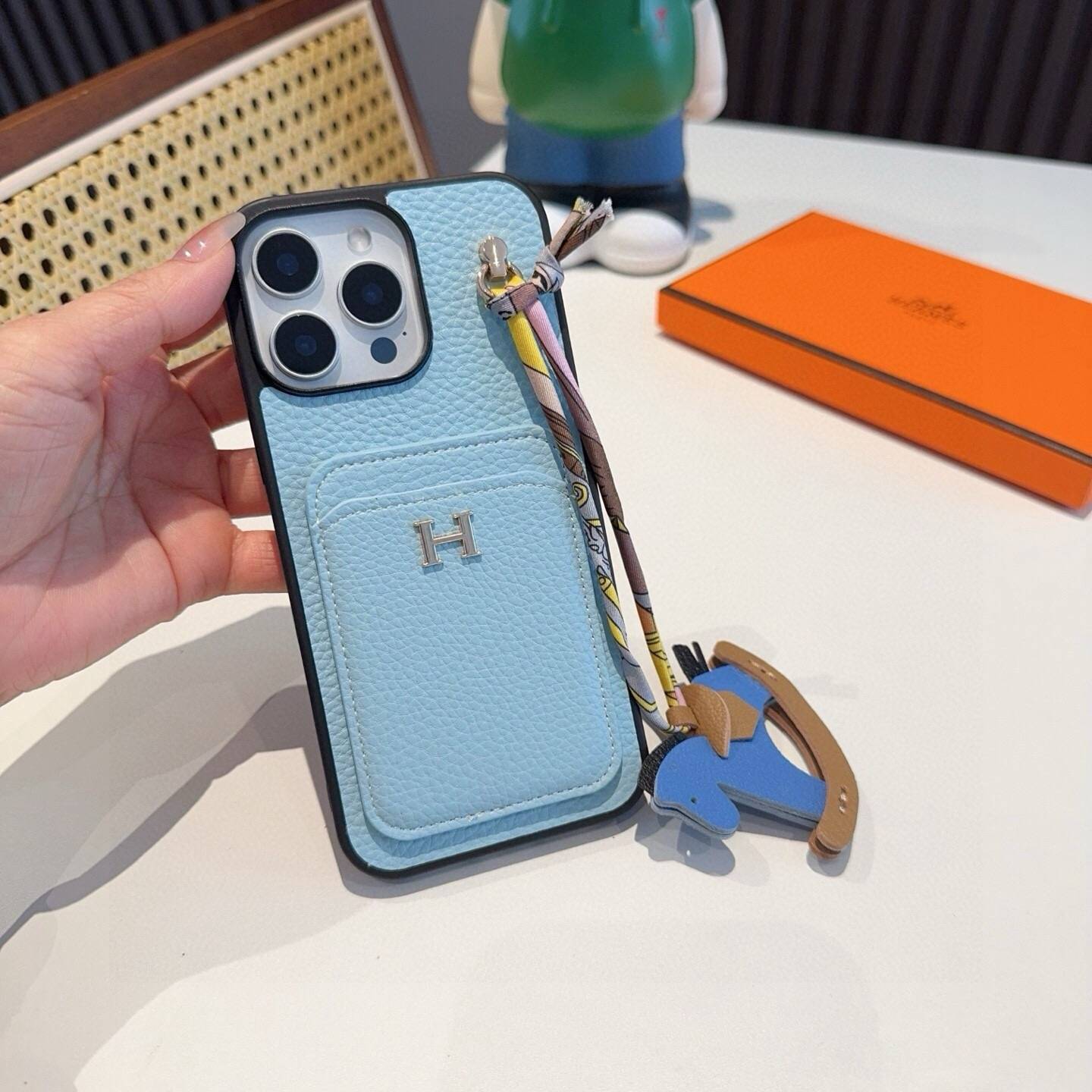 Hermes エルメス iPhone 18シリーズ対応 iPhoneケース スマホケース レディース ロゴ ハンドバッグ風 カード収納付き - 画像 7