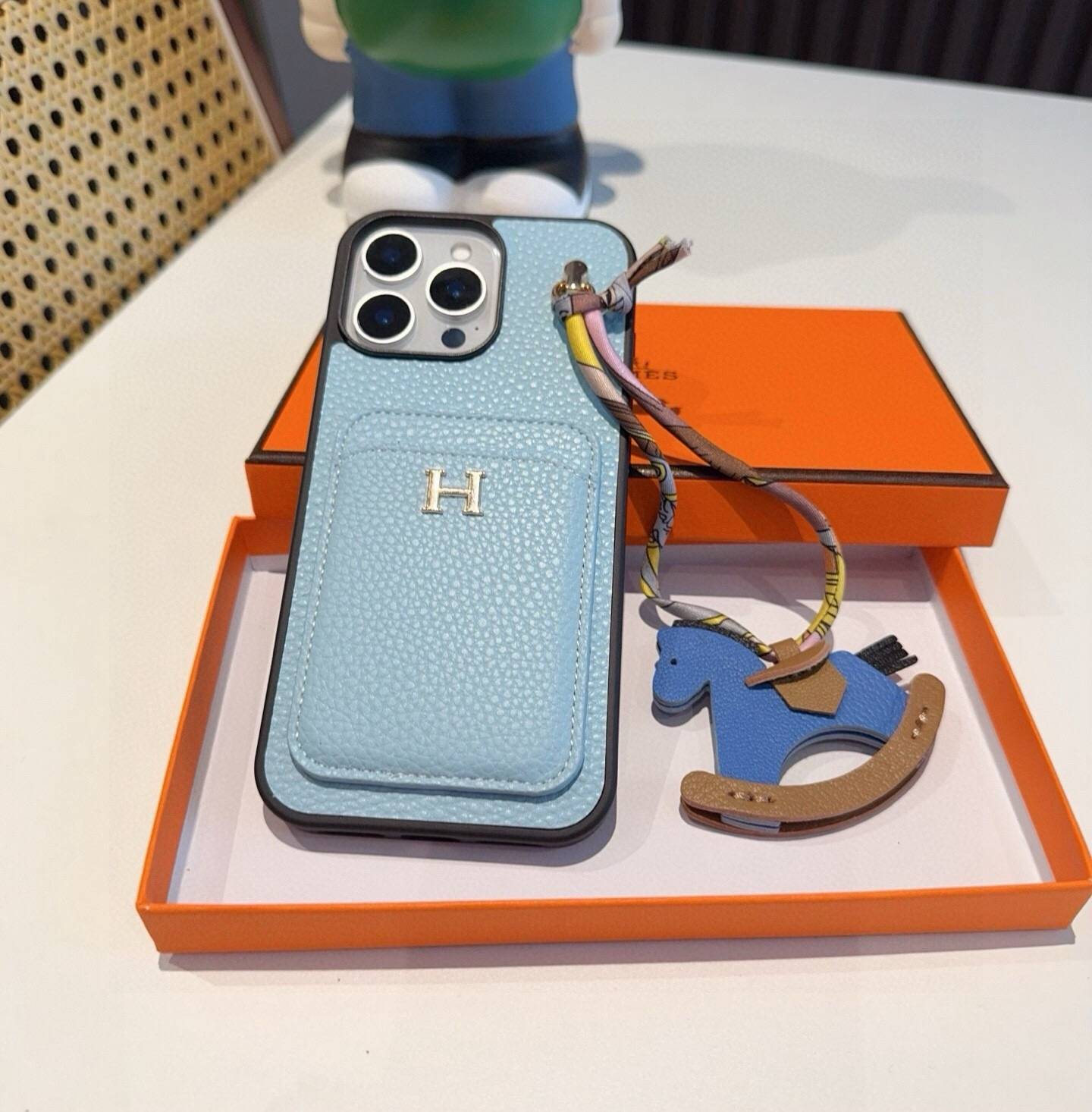 Hermes エルメス iPhone 18シリーズ対応 iPhoneケース スマホケース レディース ロゴ ハンドバッグ風 カード収納付き - 画像 8