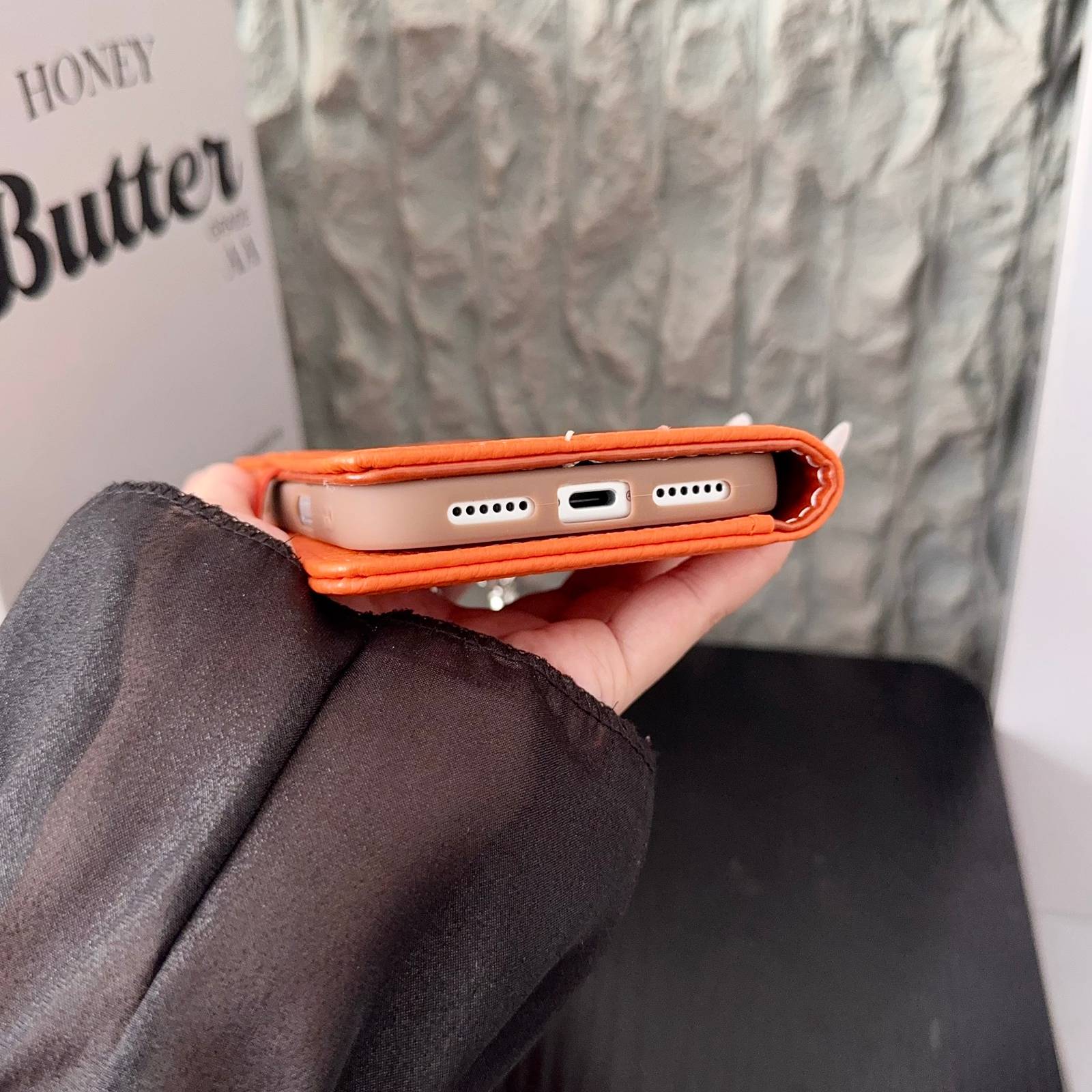 Herms ロゴ iPhoneケース スマホケース iPhone 18シリーズ対応 レディース 手帳型 タッセル付き オレンジ レッド - 画像 7