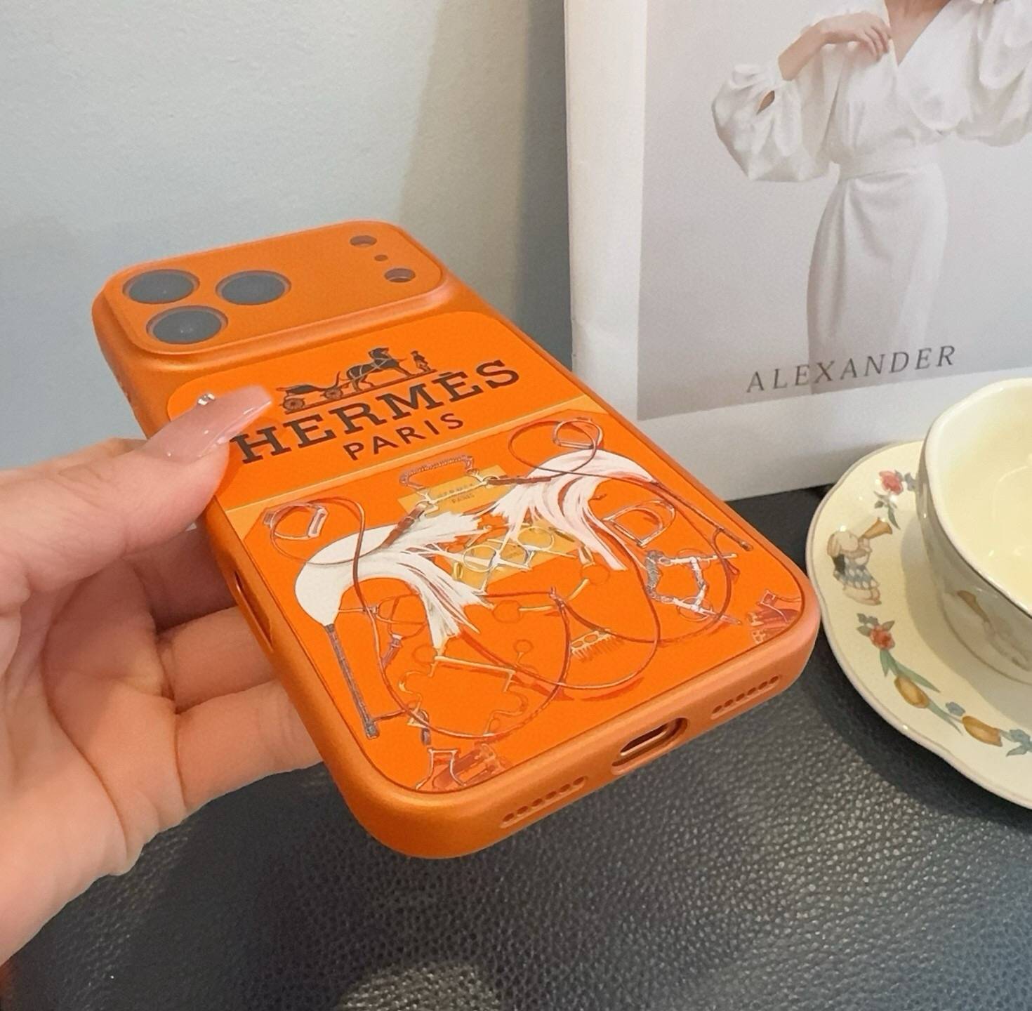HERMES ヘルメス iPhone 18シリーズ対応 iPhoneケース スマホケース 全機種対応 レディース ロゴ デザイン オレンジ - 画像 9