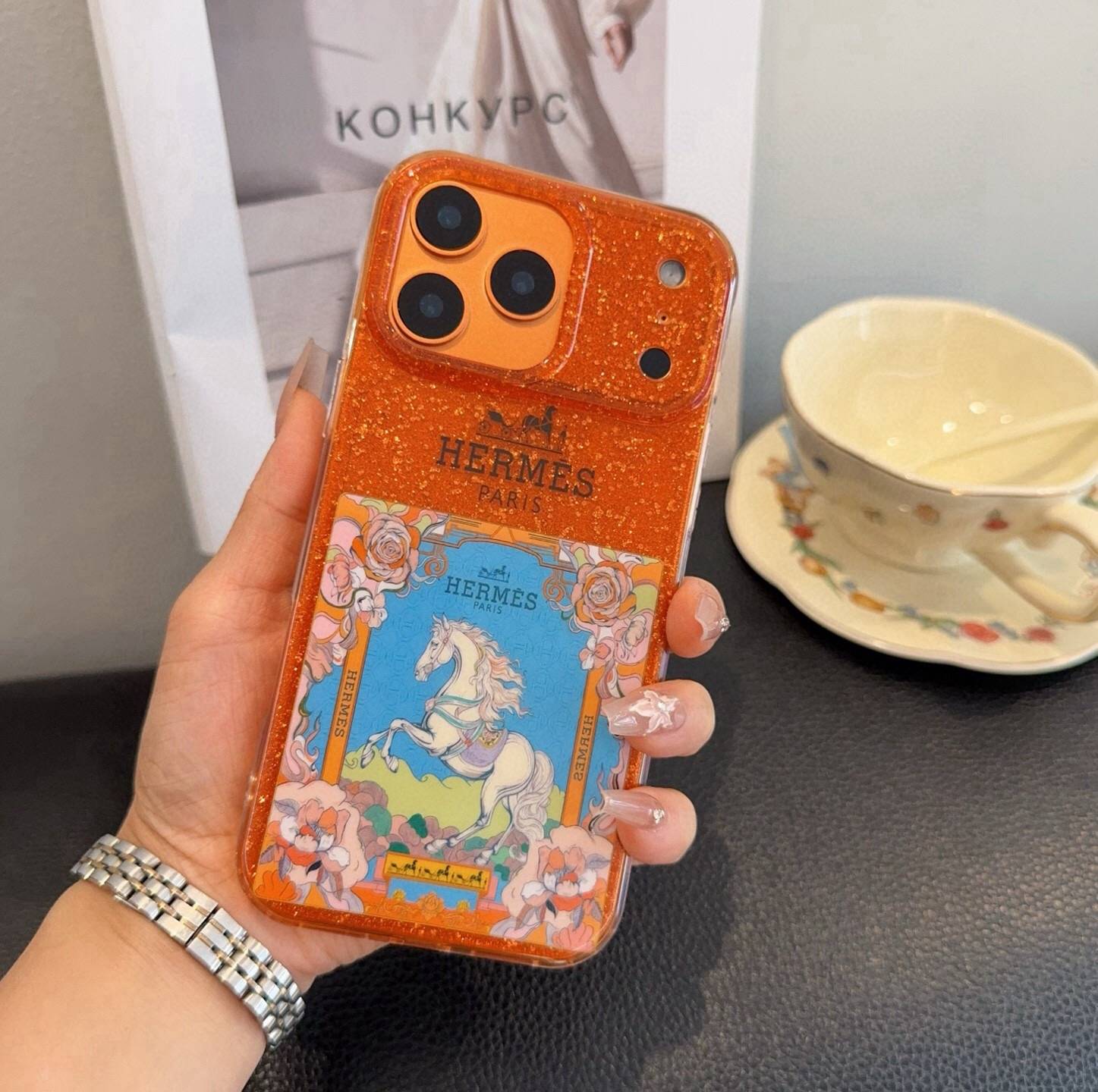 HERMES ヘルメス iPhone 18シリーズ対応 iPhoneケース スマホケース レディース ロゴ入り オレンジ